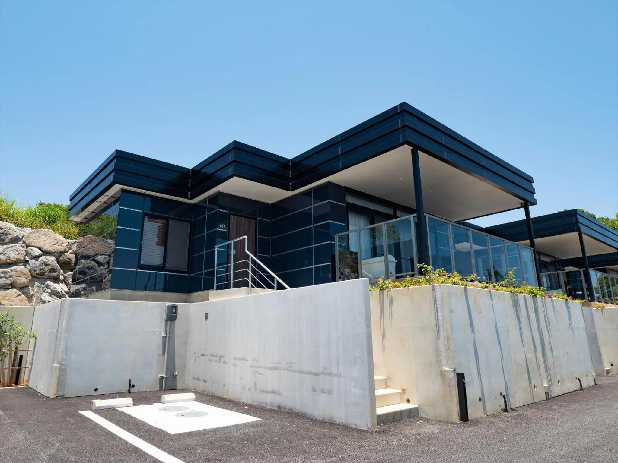 Facade/entrance in One Suite THE TERRACE