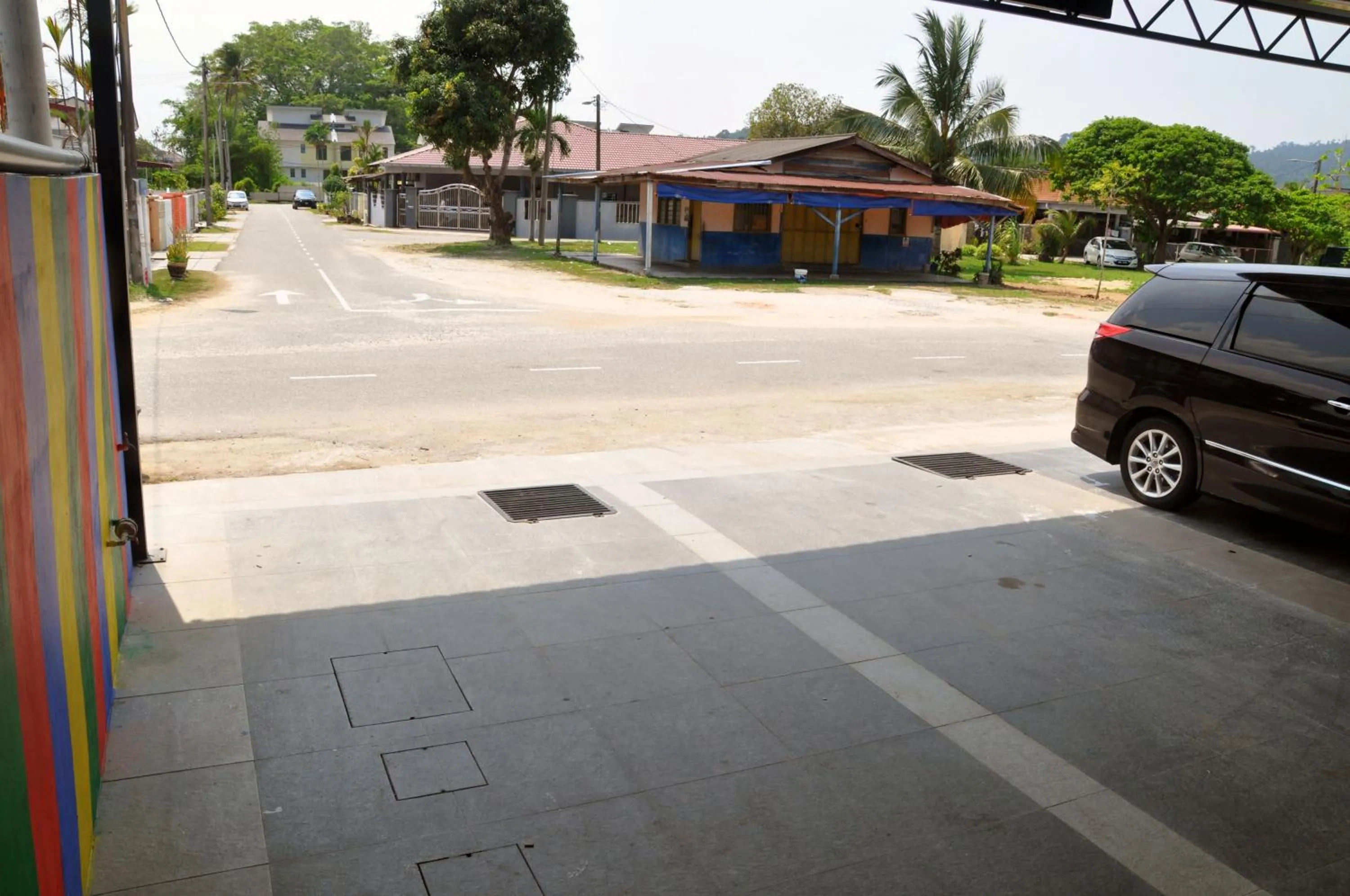 Property building in Teruntum 96 Guest house