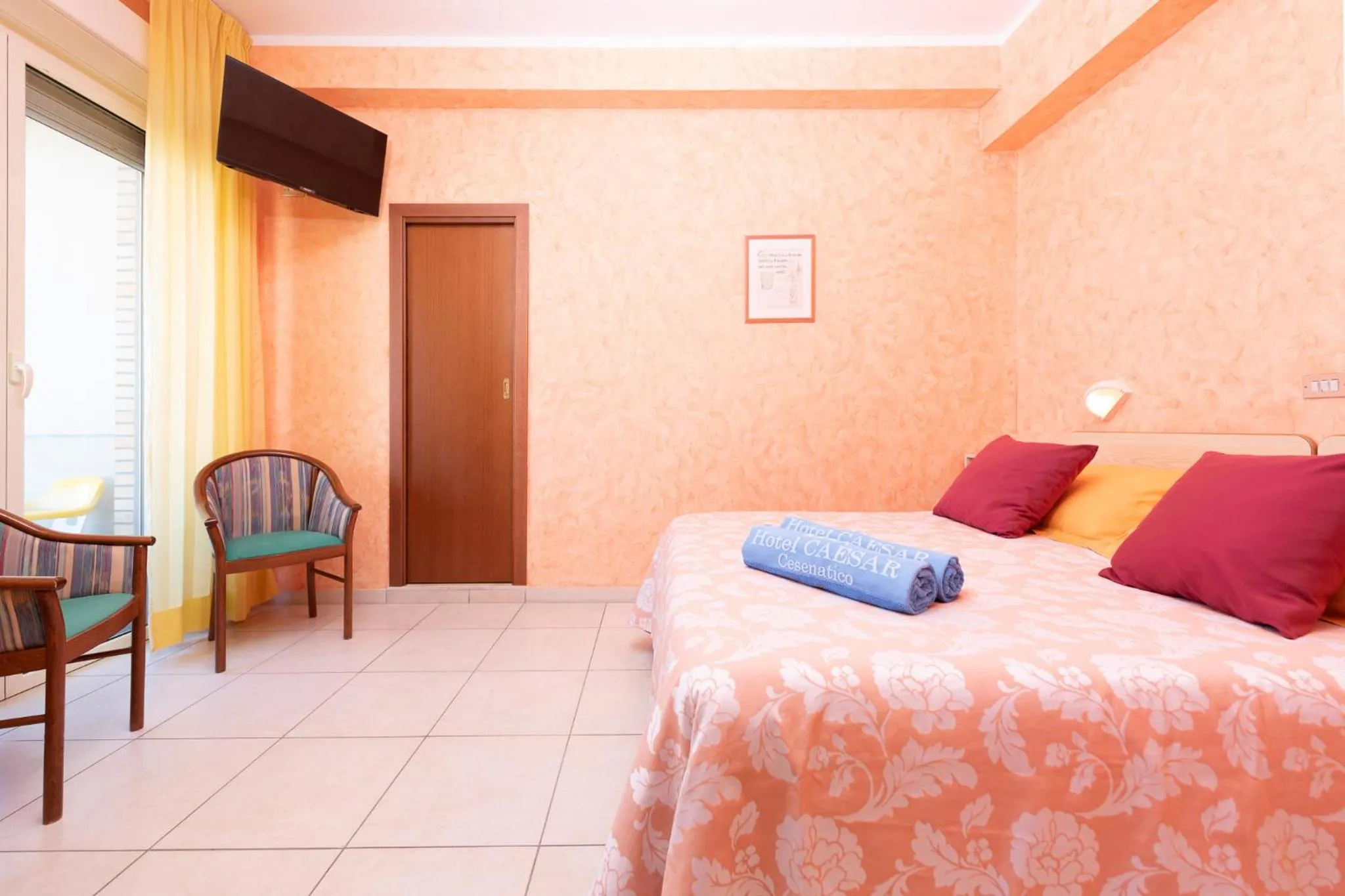 Bedroom, Bed in Hotel Caesar