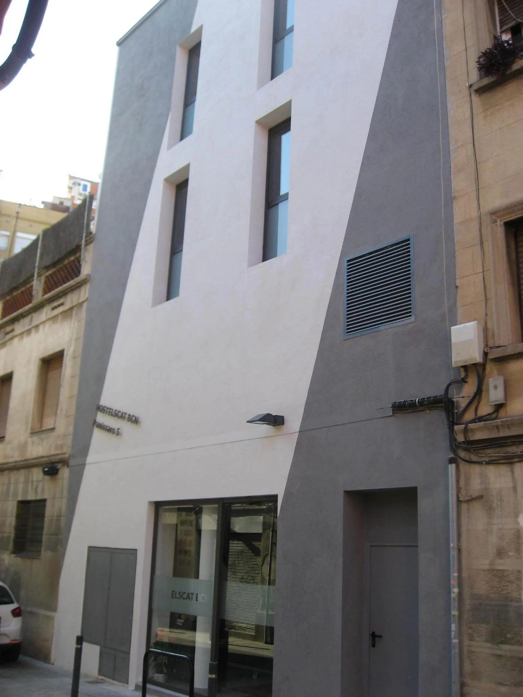 Facade/entrance in Hostelscat