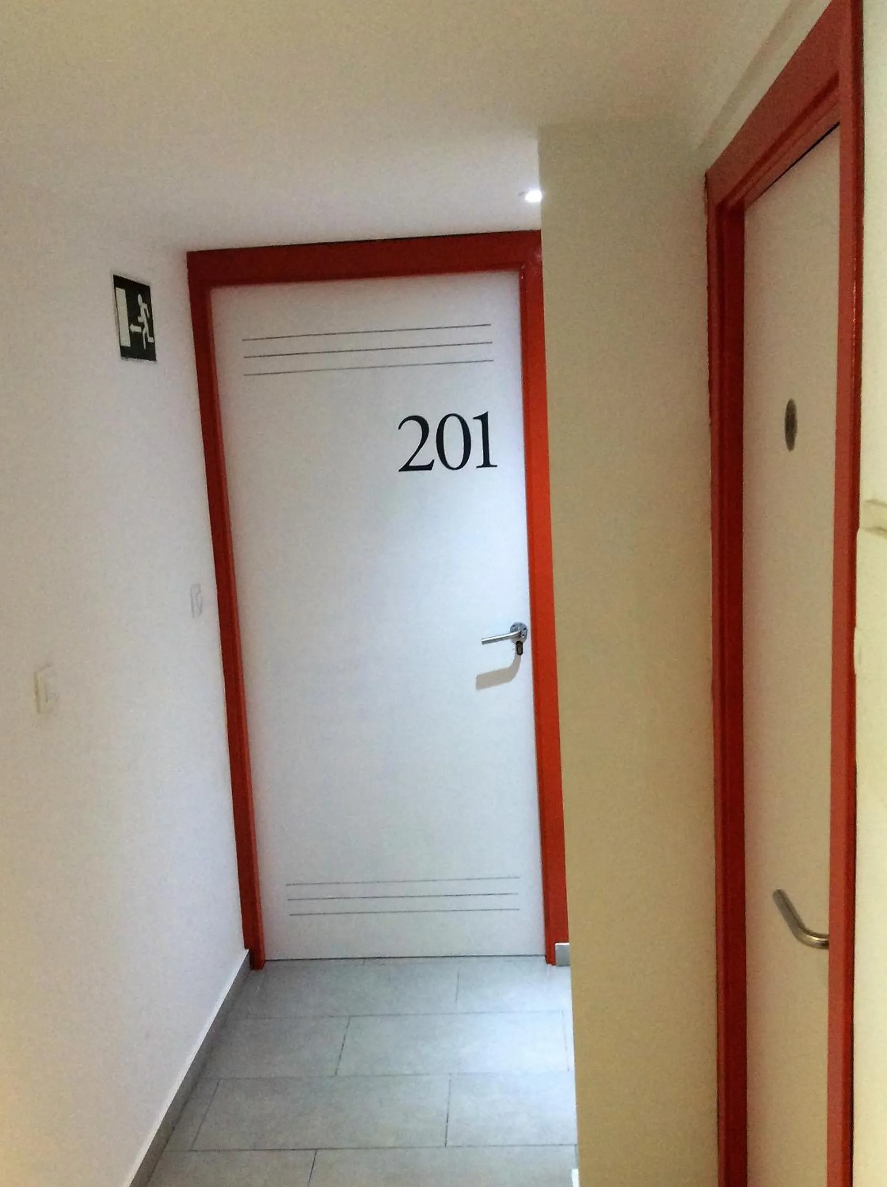 Property building in Hostelscat