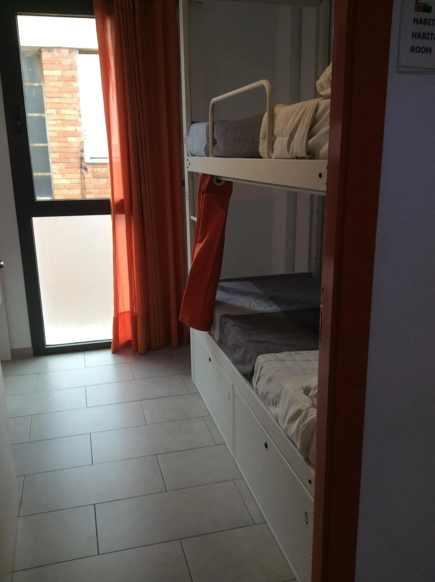 Photo of the whole room in Hostelscat