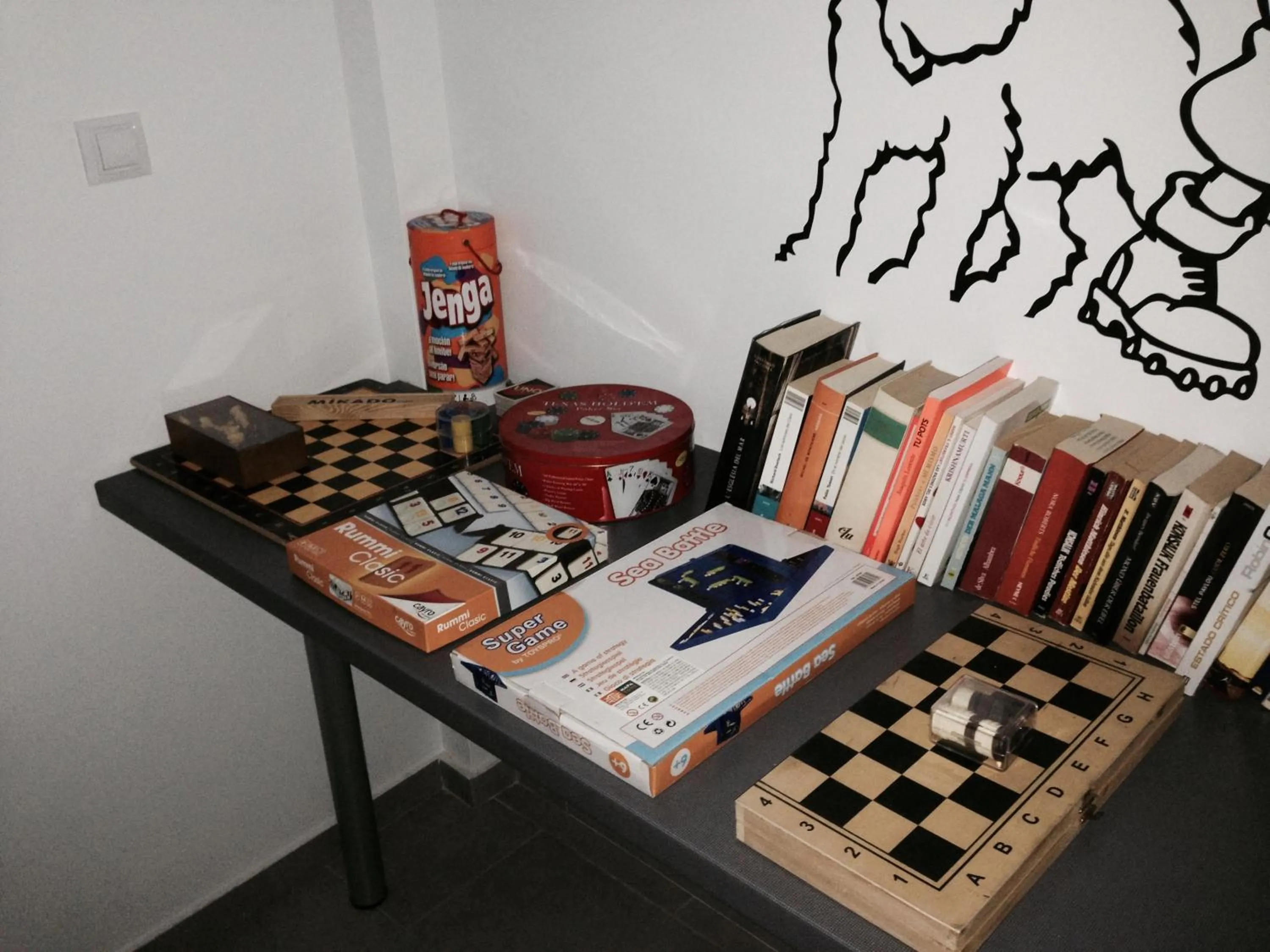 Communal lounge/ TV room in Hostelscat