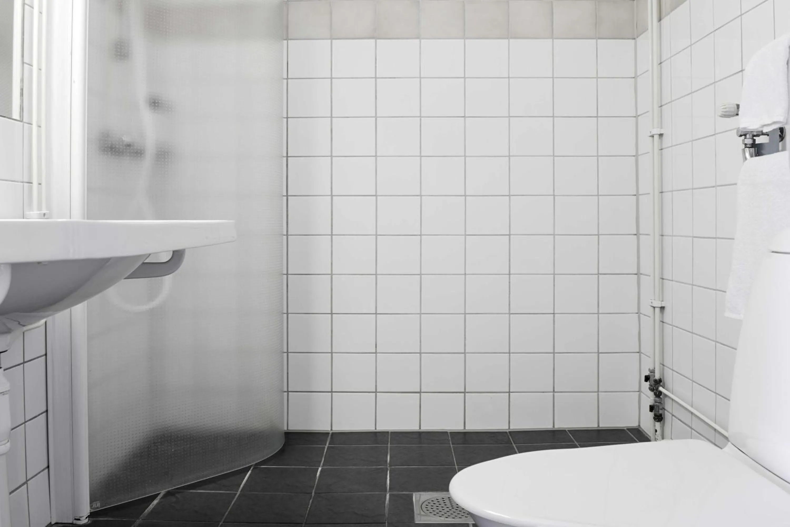 Bathroom in Scandic Segevång