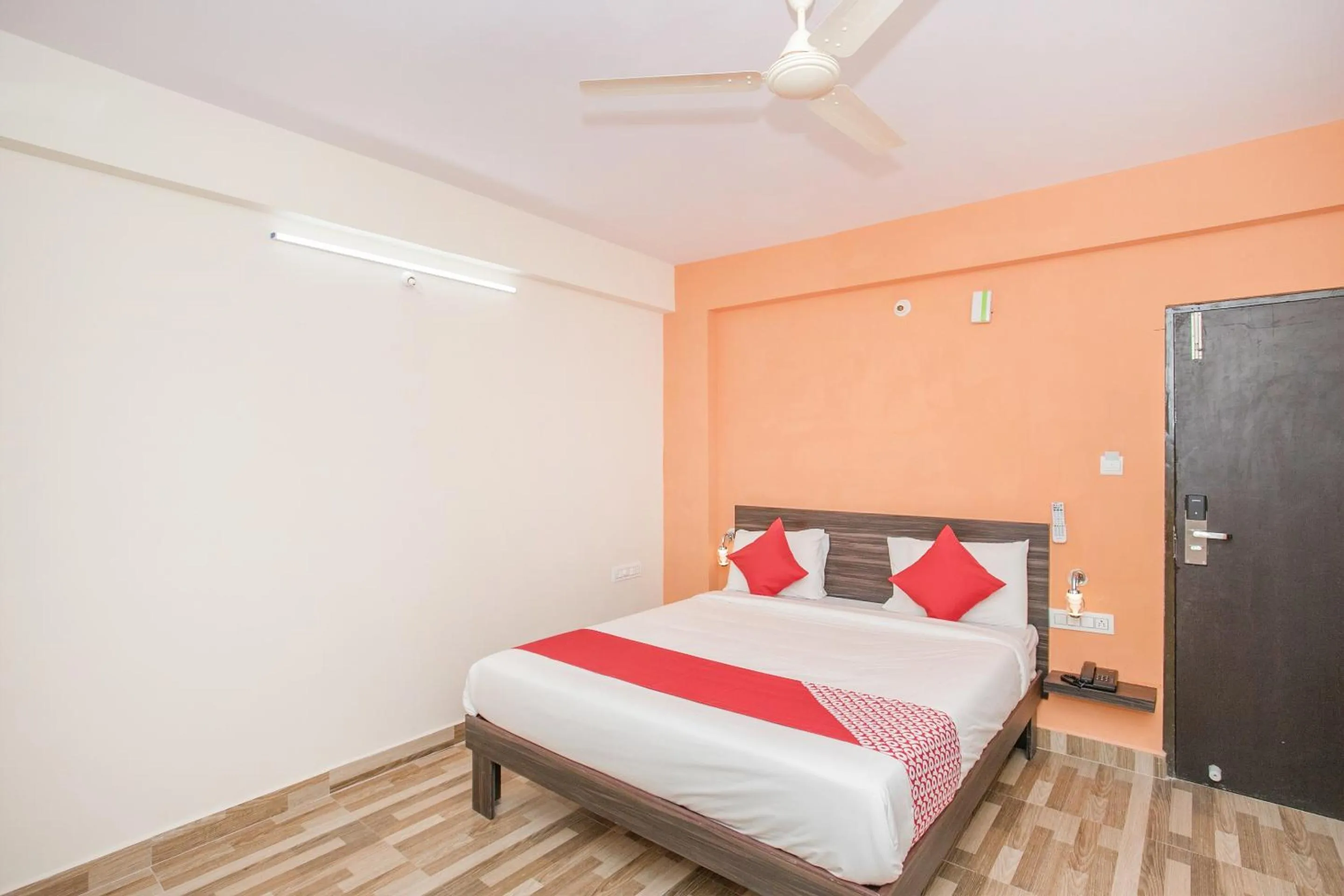 Bedroom, Bed in Hotel O PMR Near Ascendas Park Square Mall