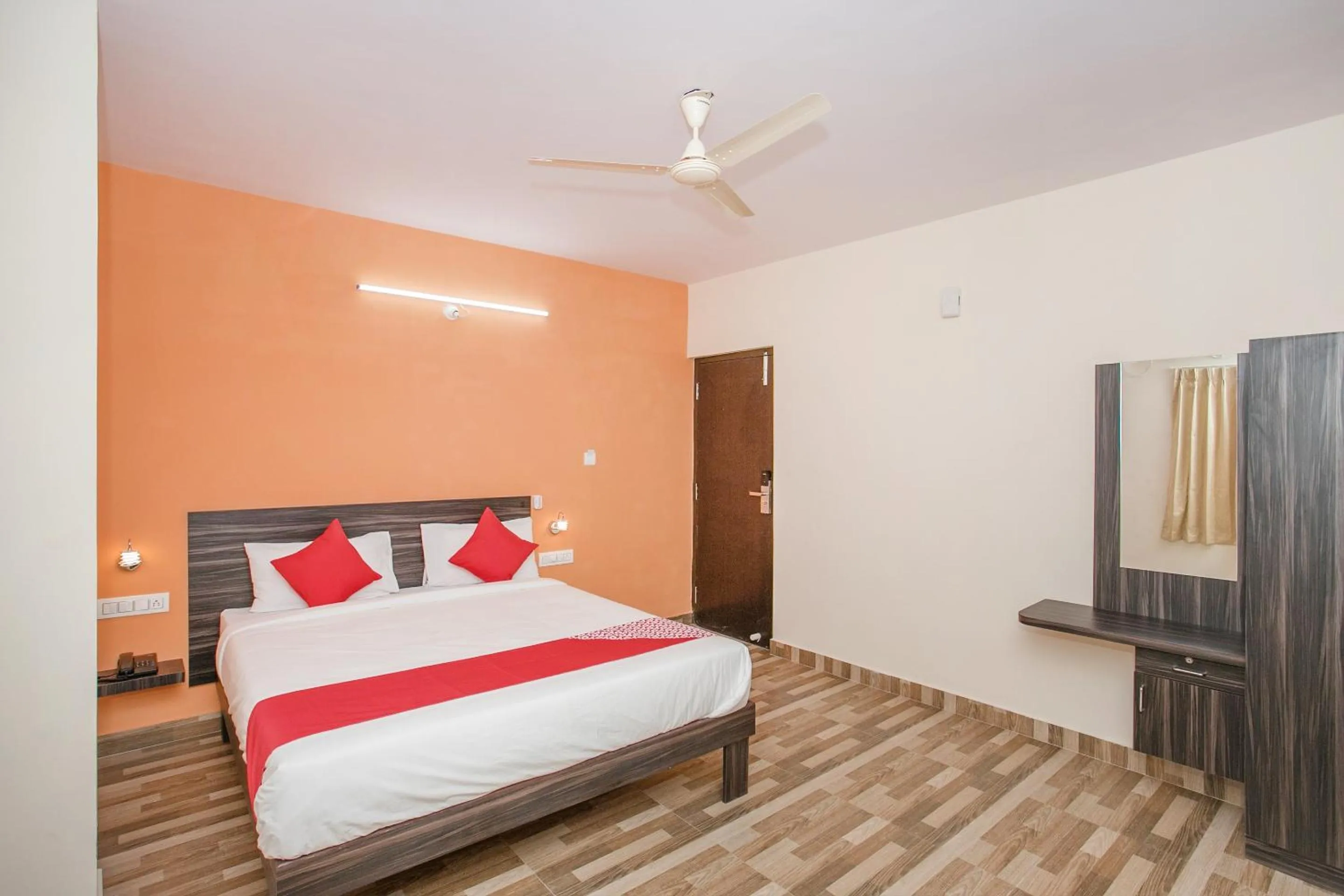 Bedroom, Bed in Hotel O PMR Near Ascendas Park Square Mall