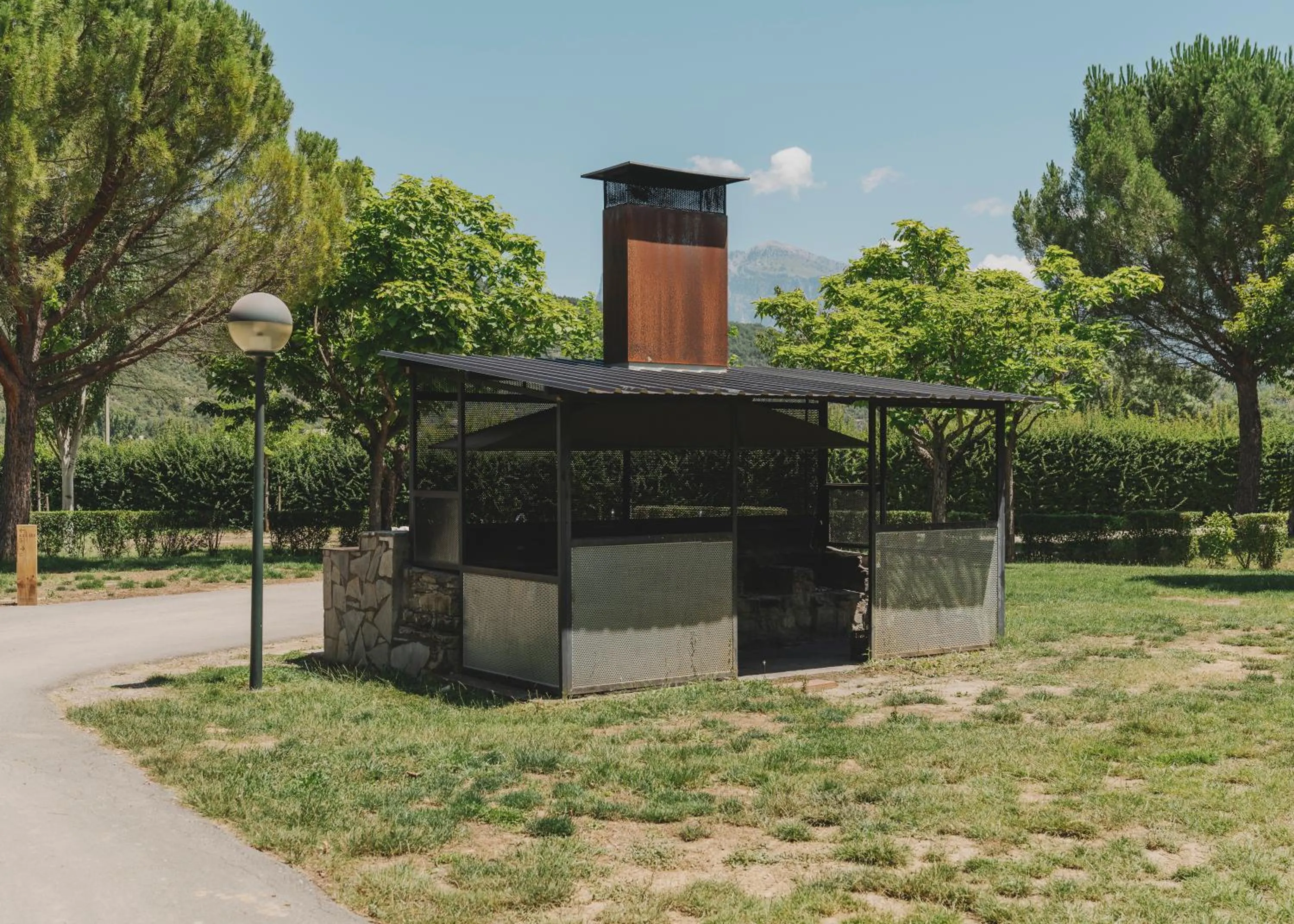 BBQ facilities in wecamp Pirineos