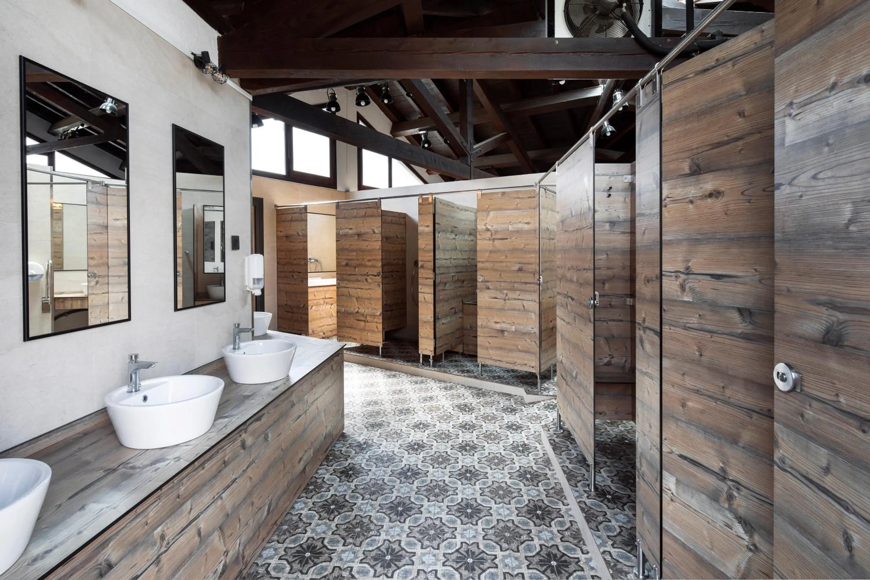 Bathroom in wecamp Pirineos