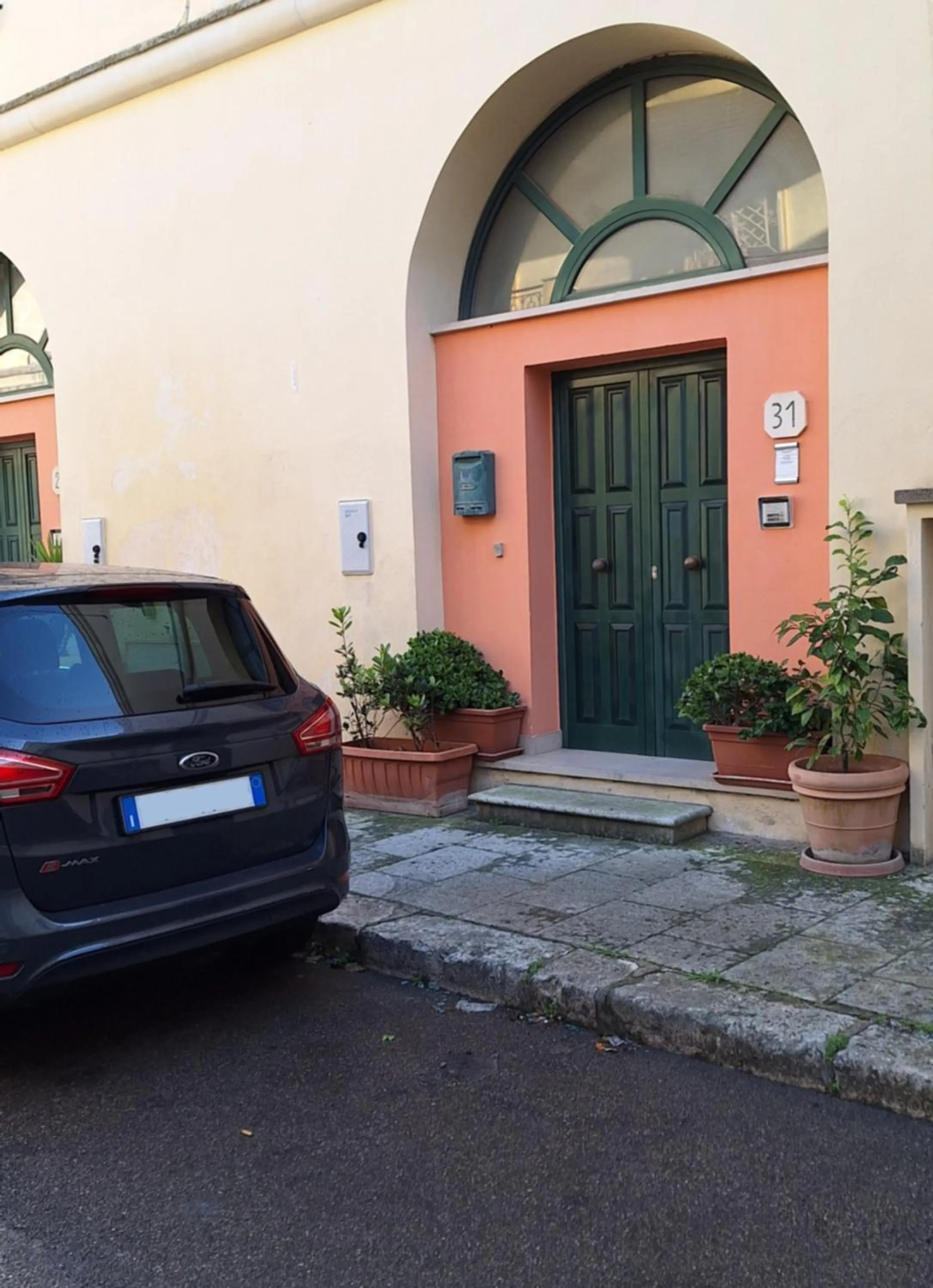 Parking in B&B Residenza Pizziniaco