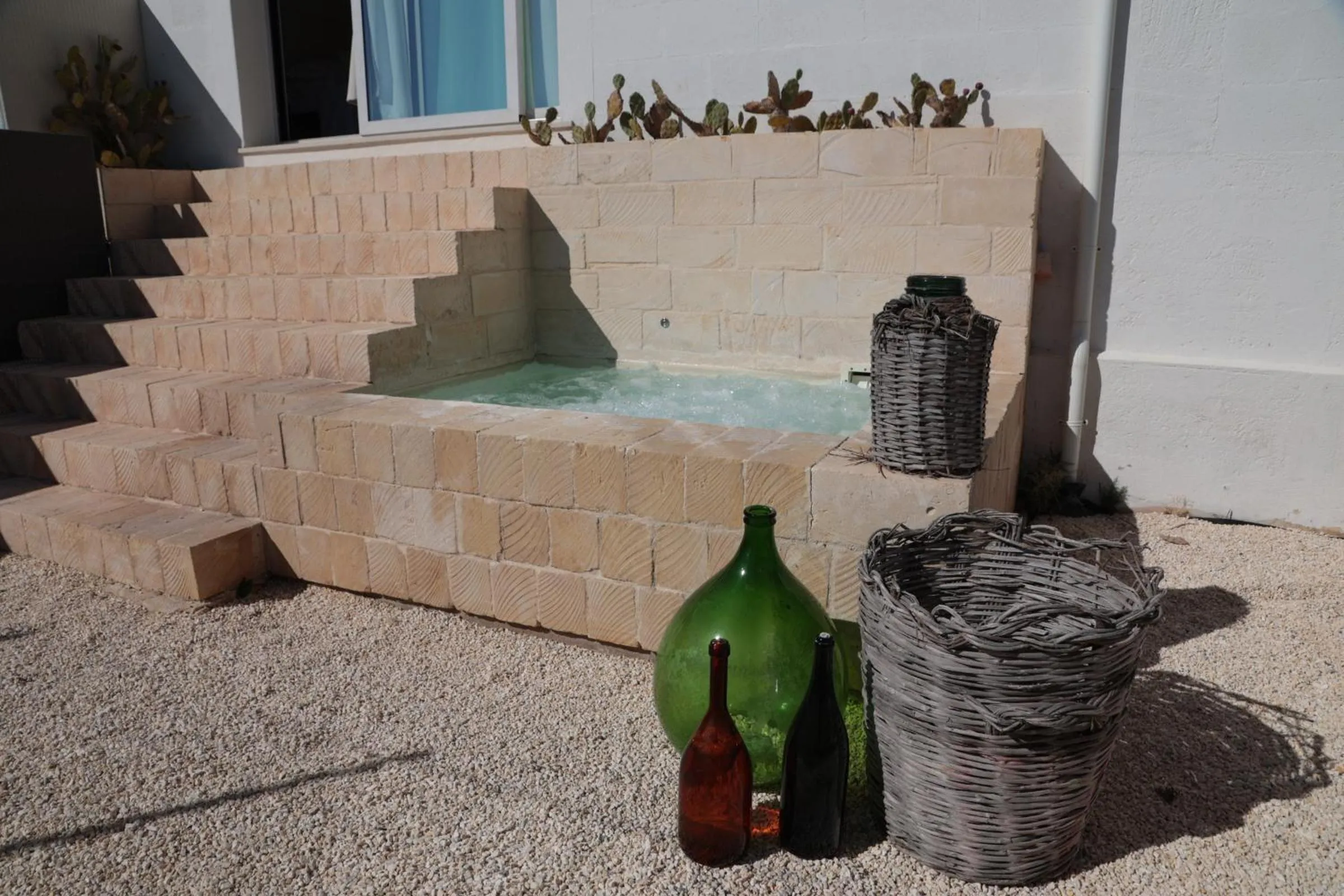 Hot Tub in CORALLI DEL PLEMMIRIO