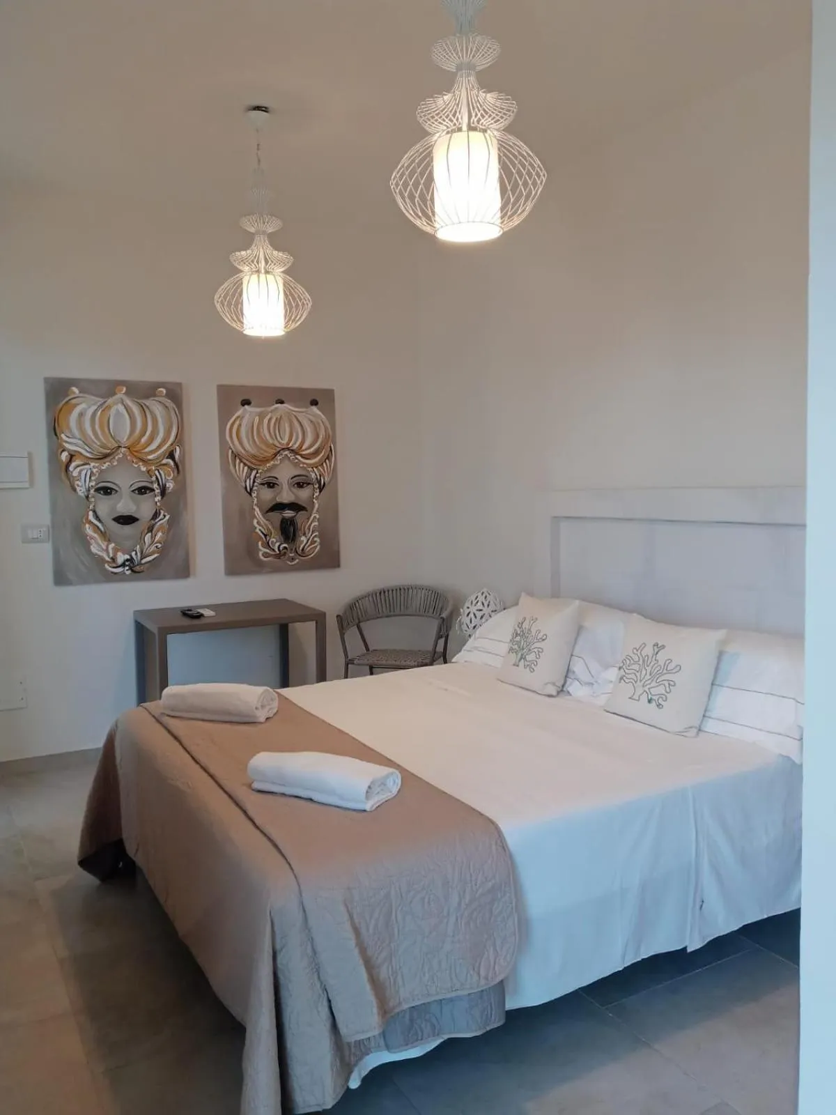 Bedroom, Bed in CORALLI DEL PLEMMIRIO