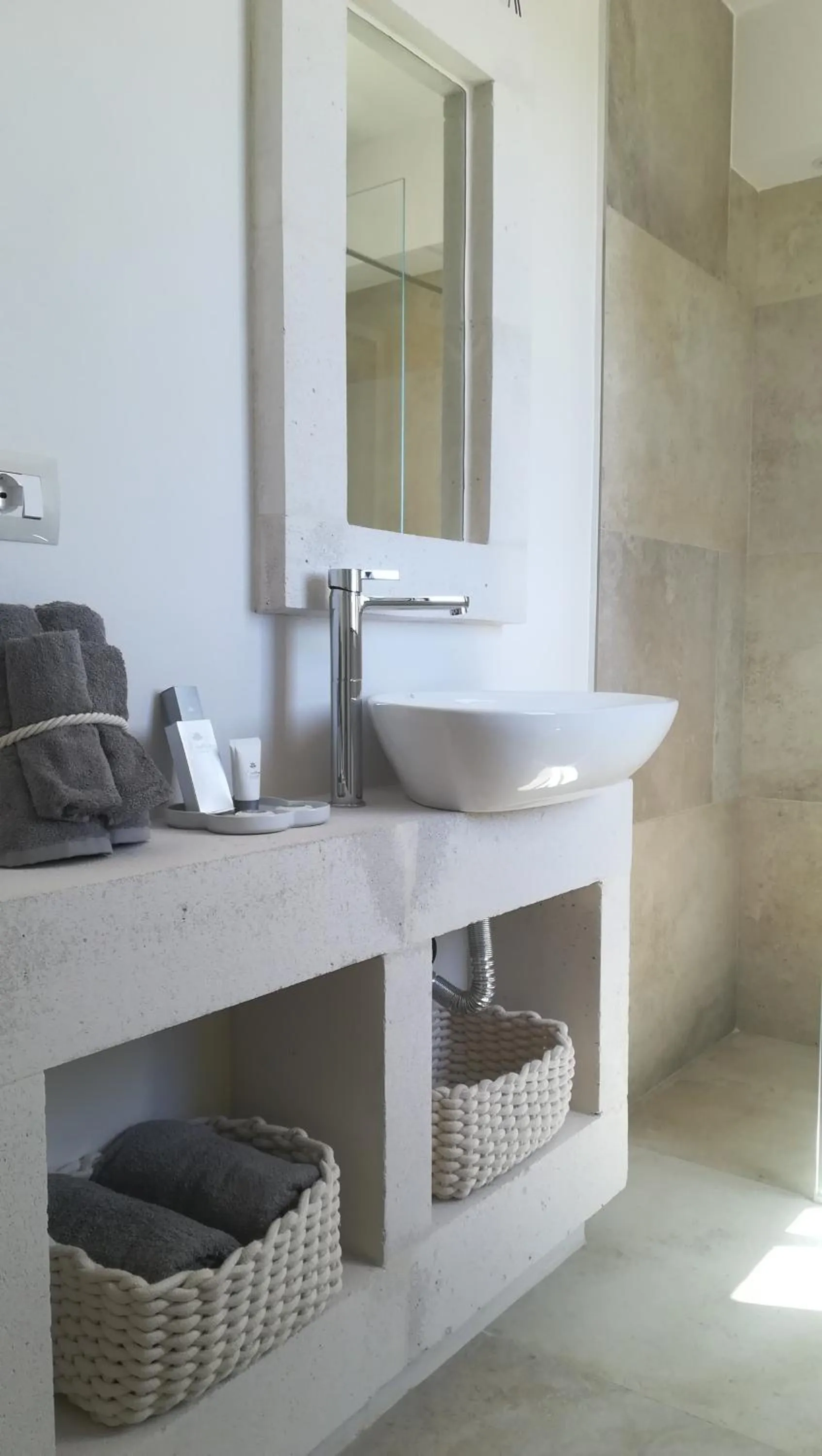 Bathroom in CORALLI DEL PLEMMIRIO
