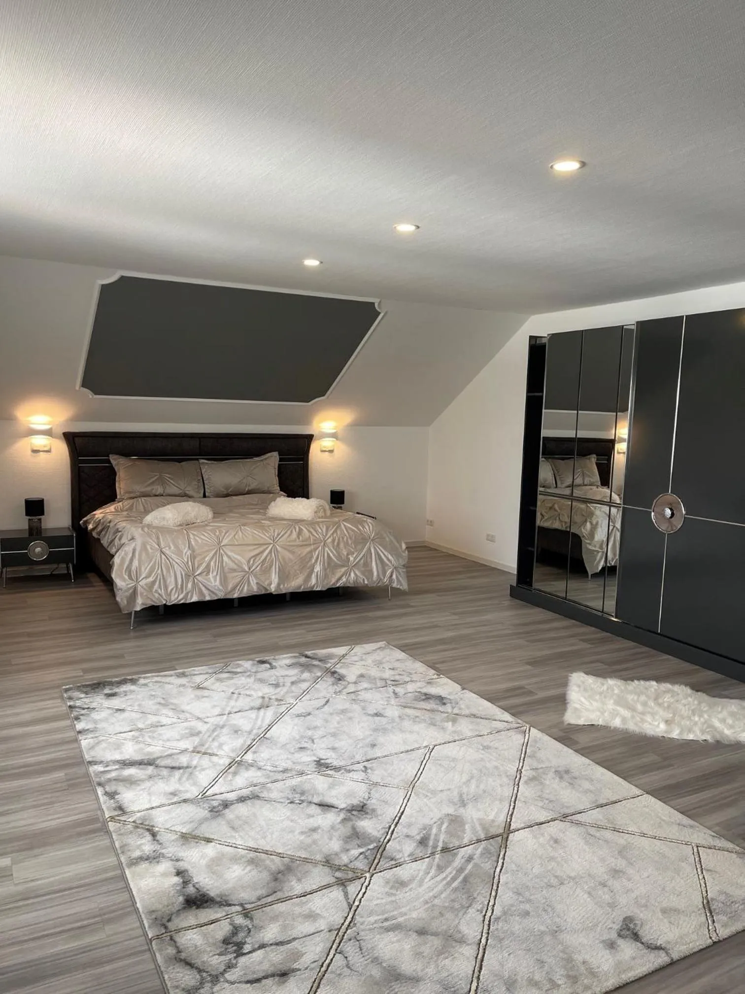 Bed in Hotel Rosenheim