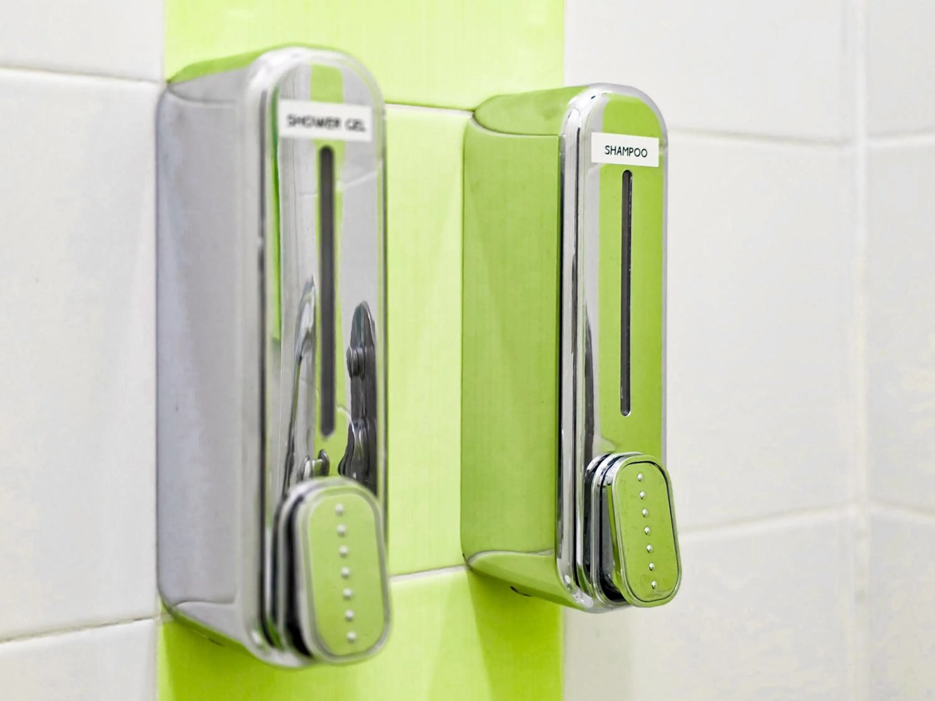 Shower in Mamma Lucia