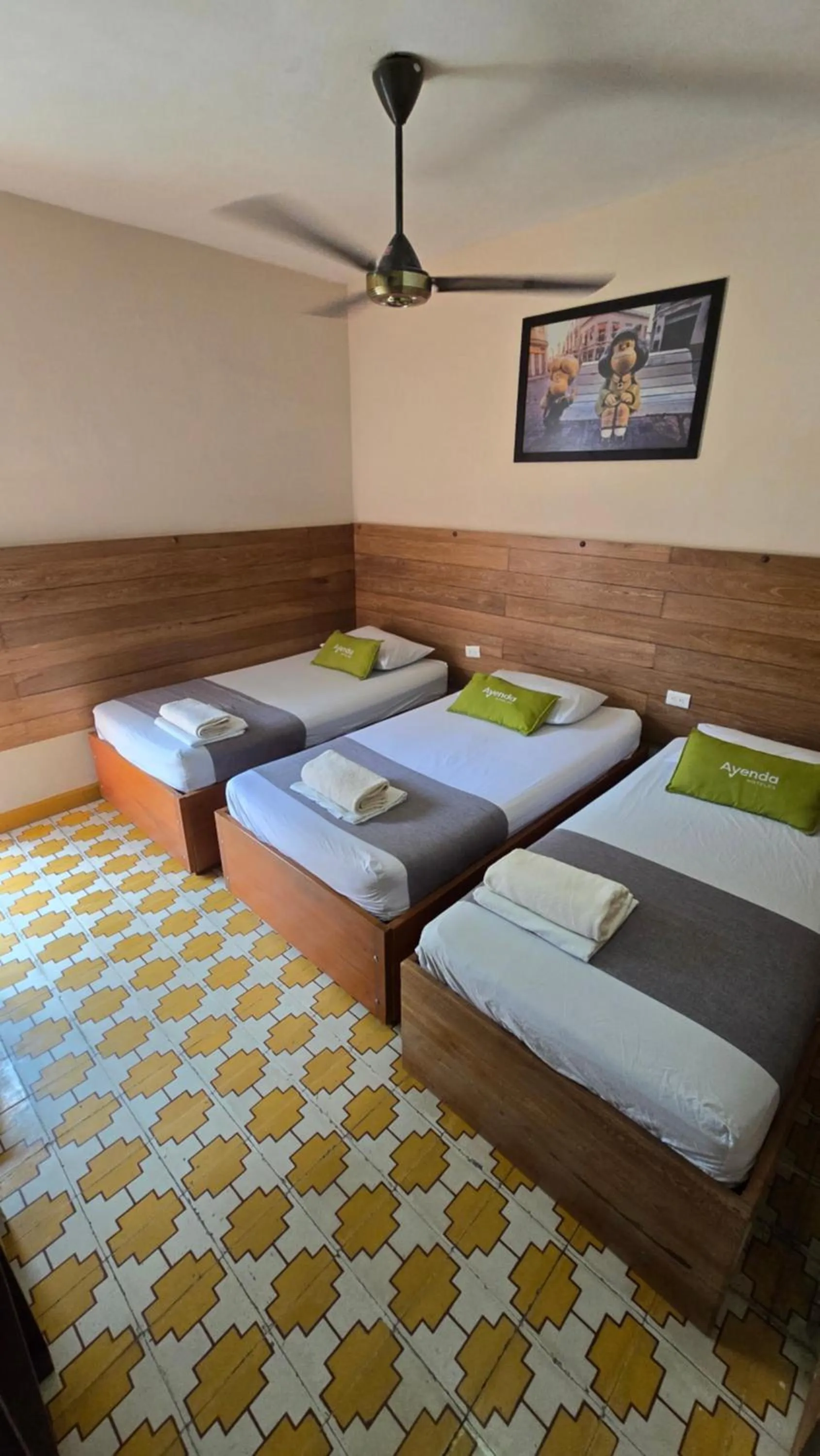 Bed in Hotel Skal Inn