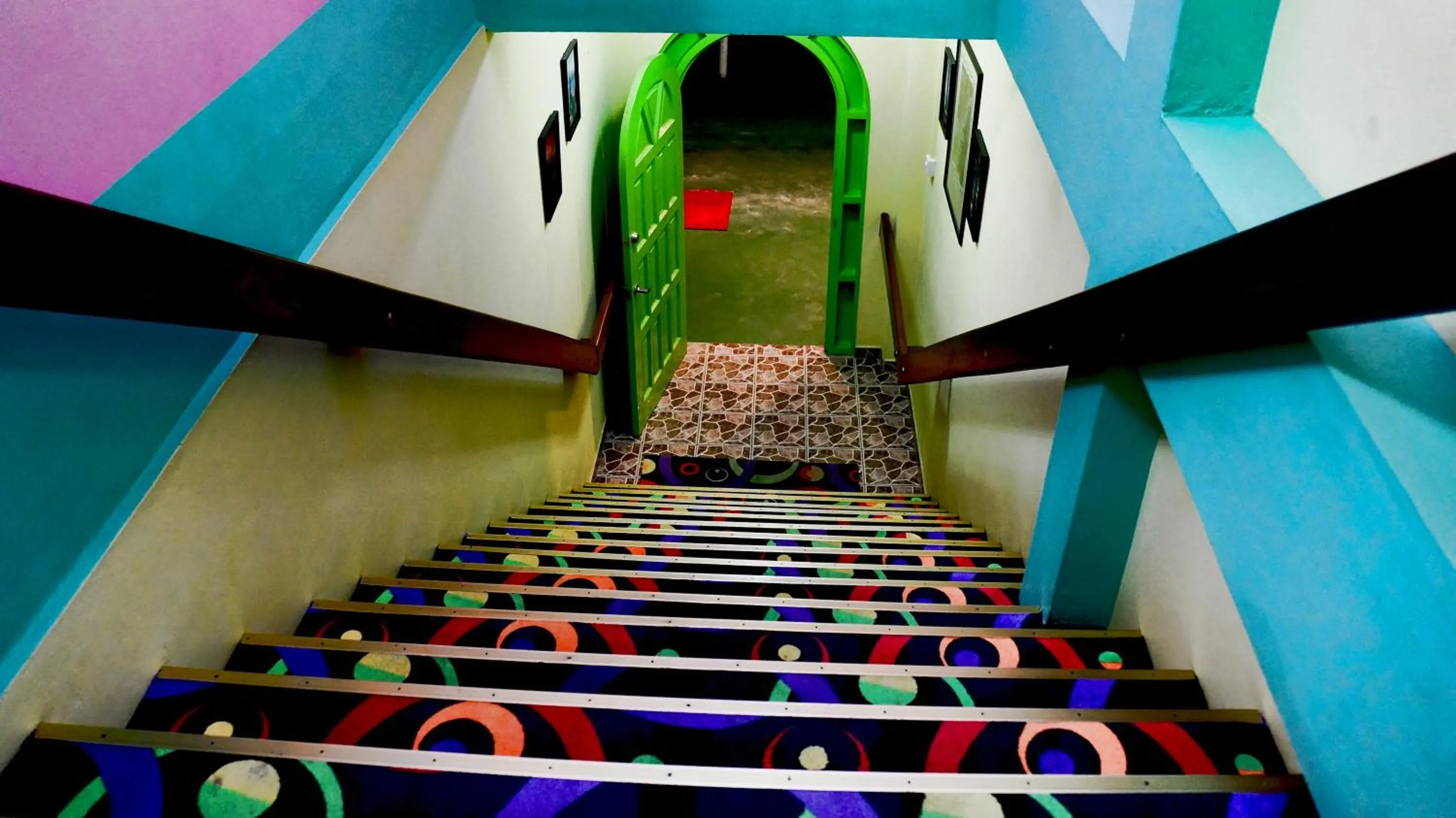 Facade/entrance in PG Quality Inn