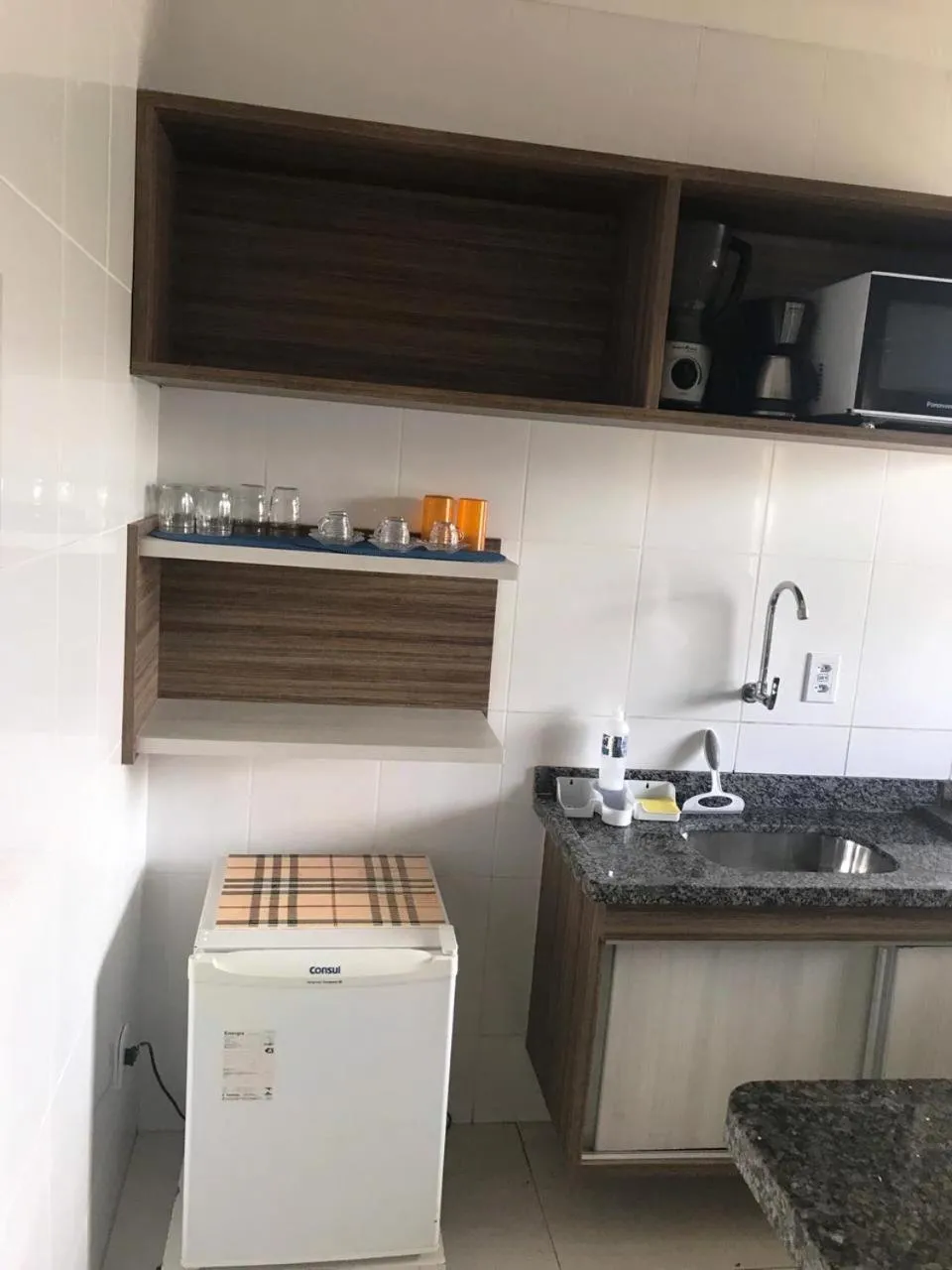 Dining area in Lacqua diRoma II