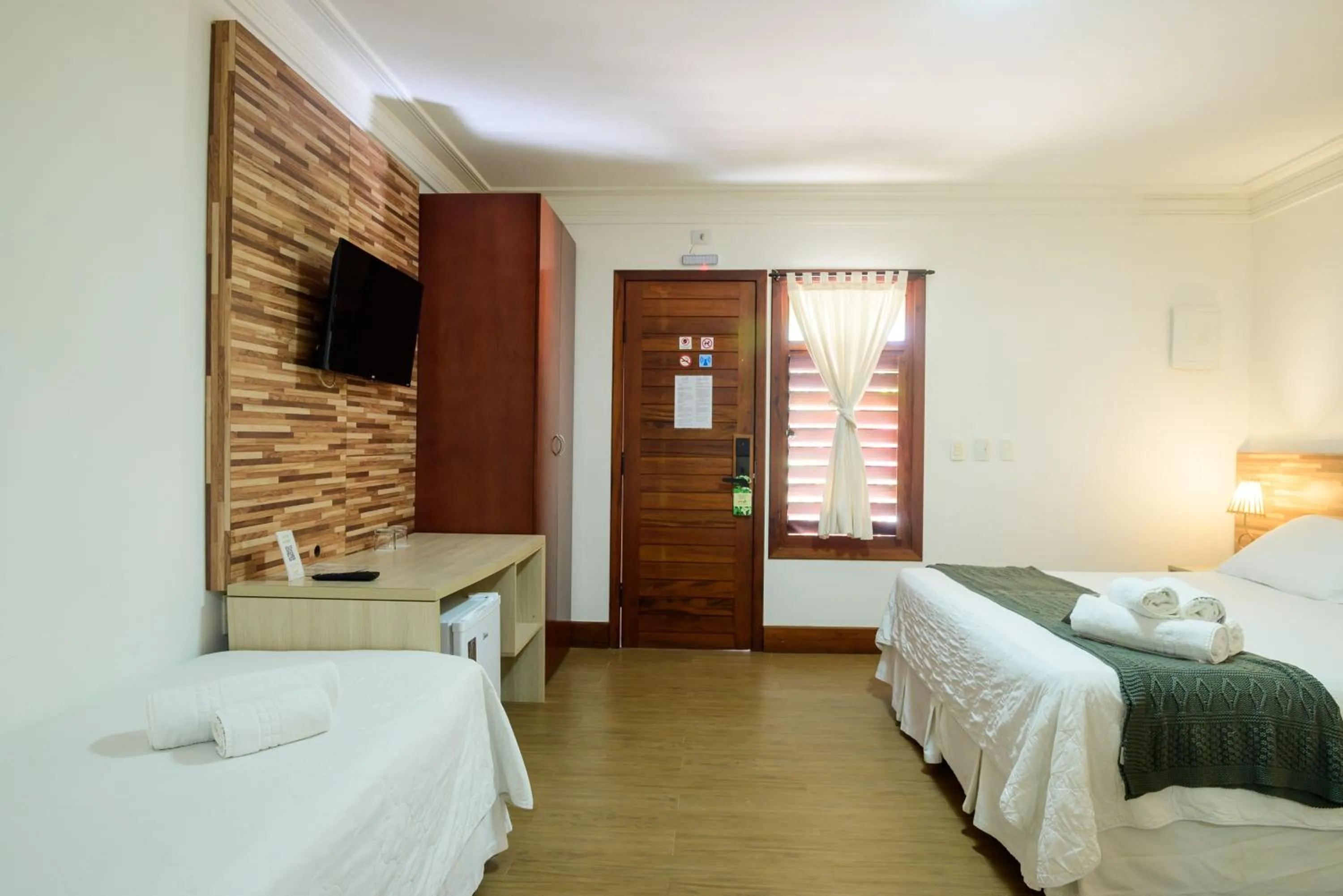 Photo of the whole room, Bed in Hotel Vale das Nuvens