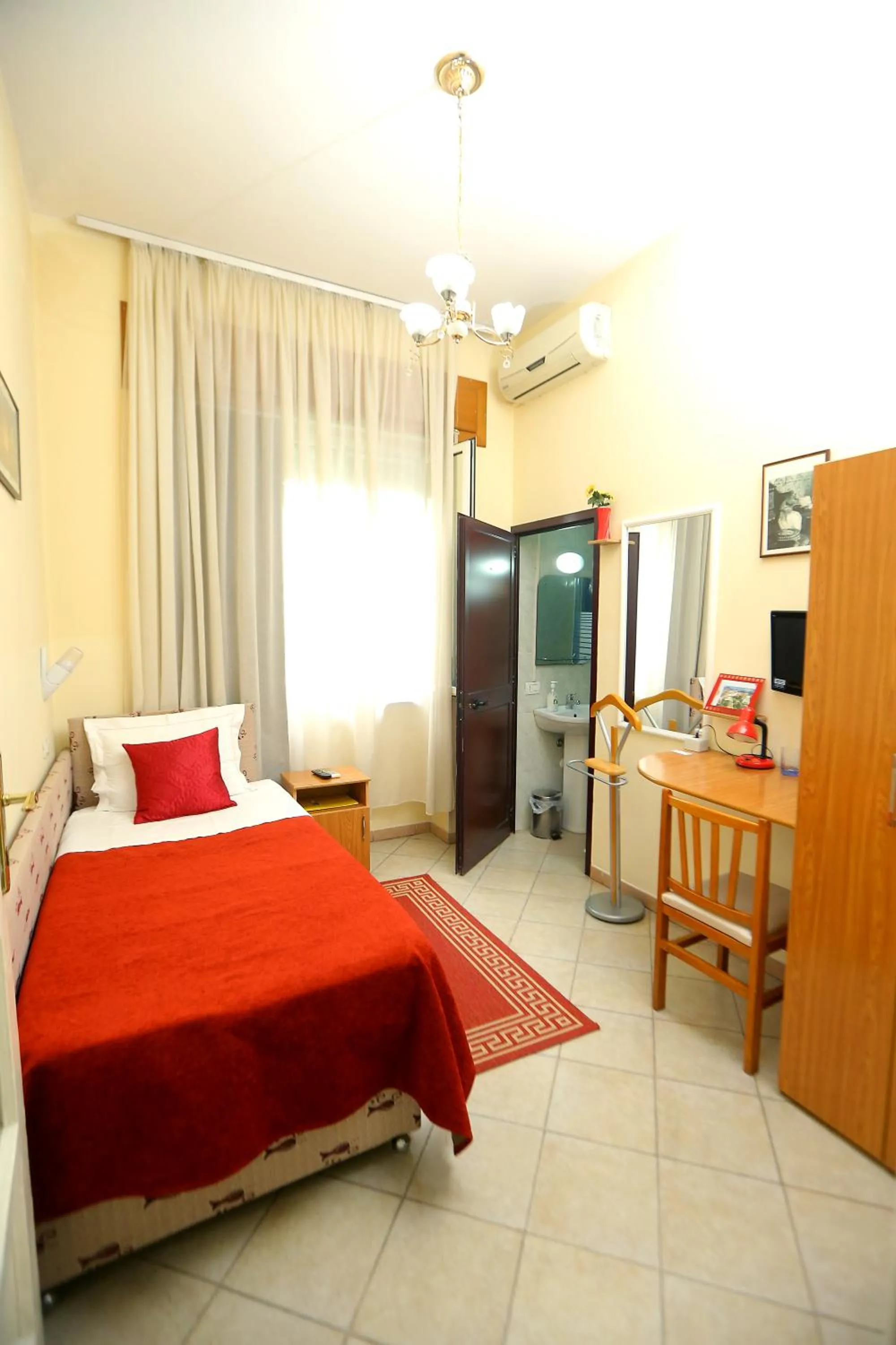 Photo of the whole room, Bed in Hotel Kaduku
