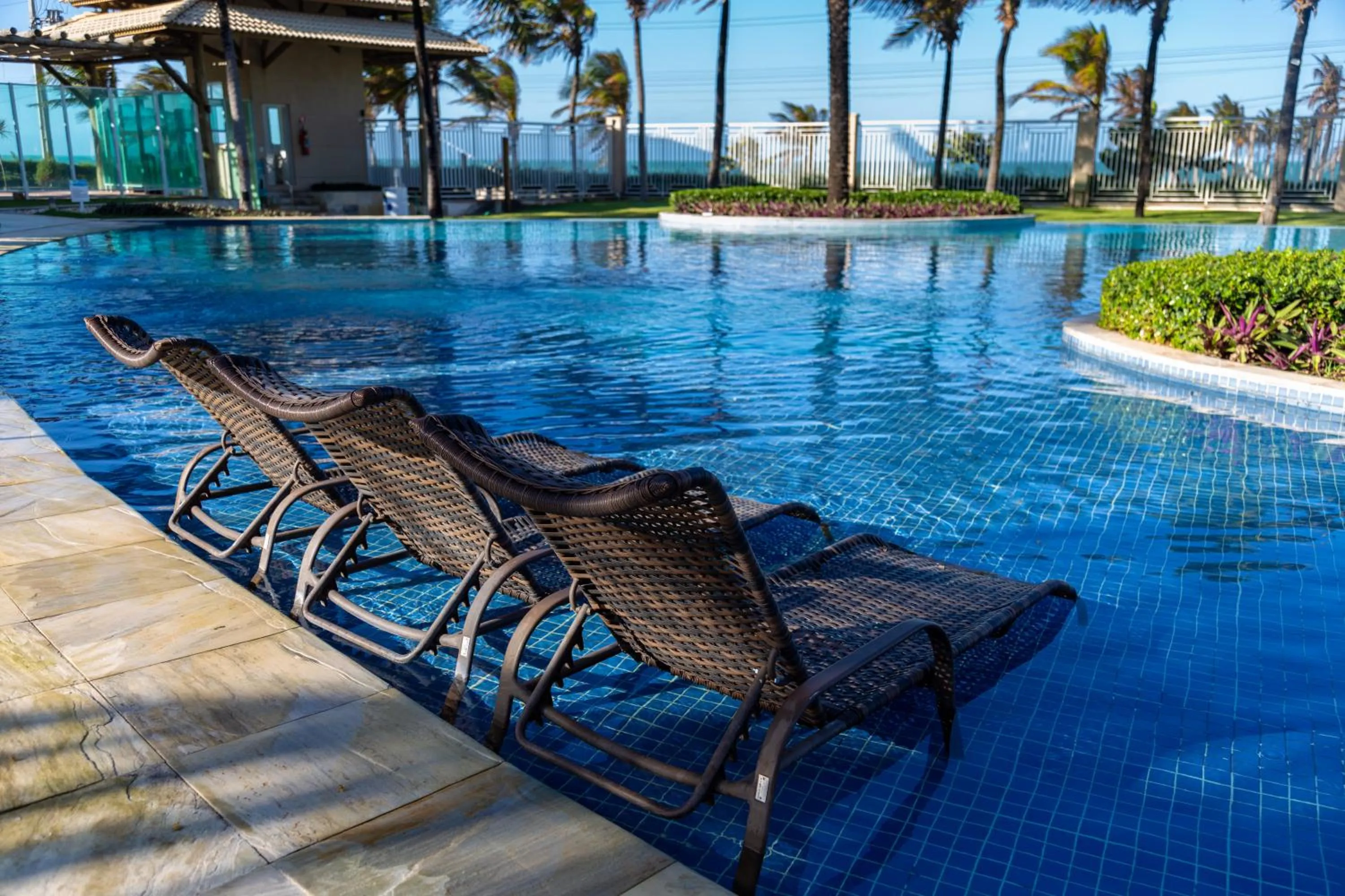Swimming pool in Golf Ville Resorts Suites