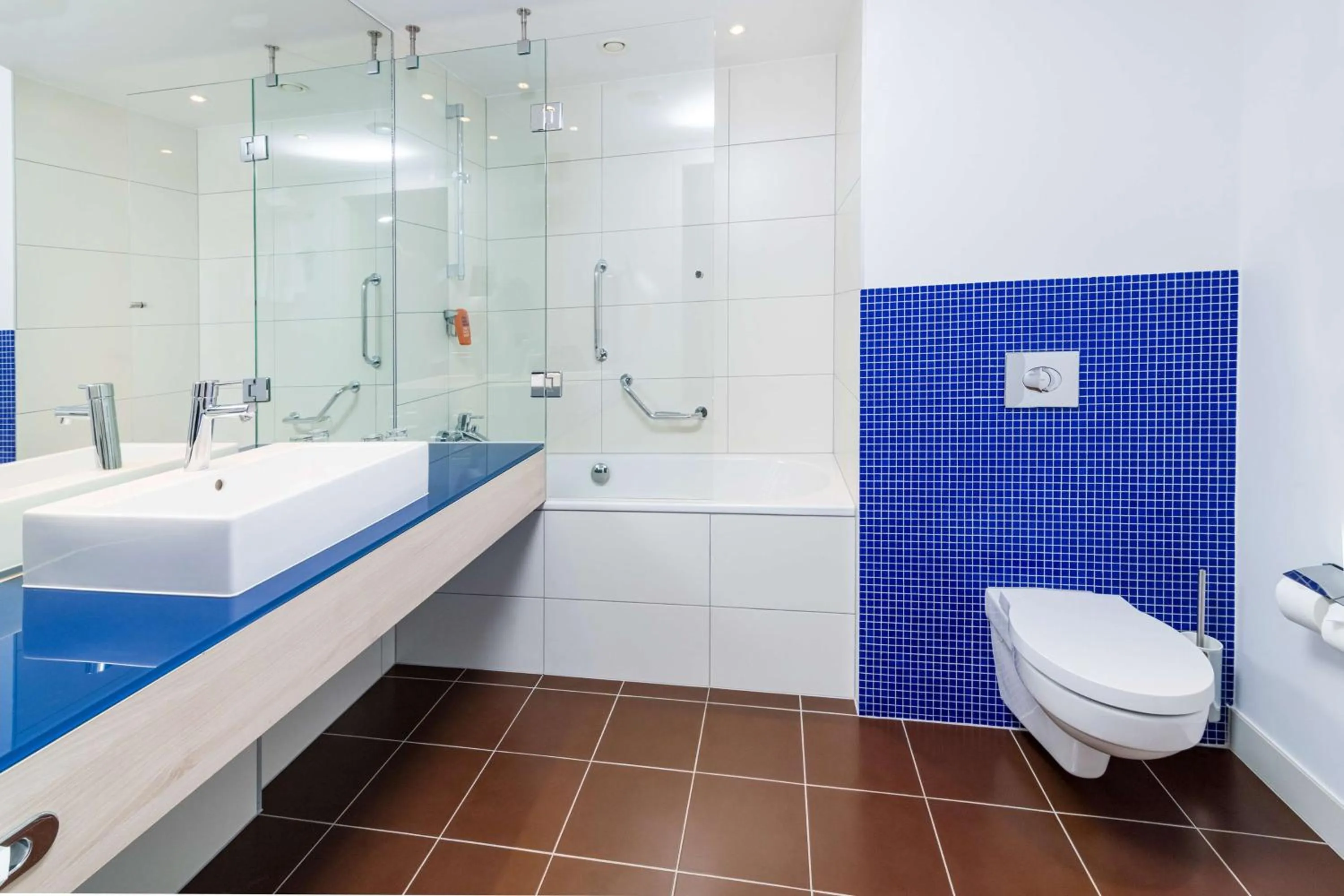 Bathroom in Park Inn by Radisson Krakow