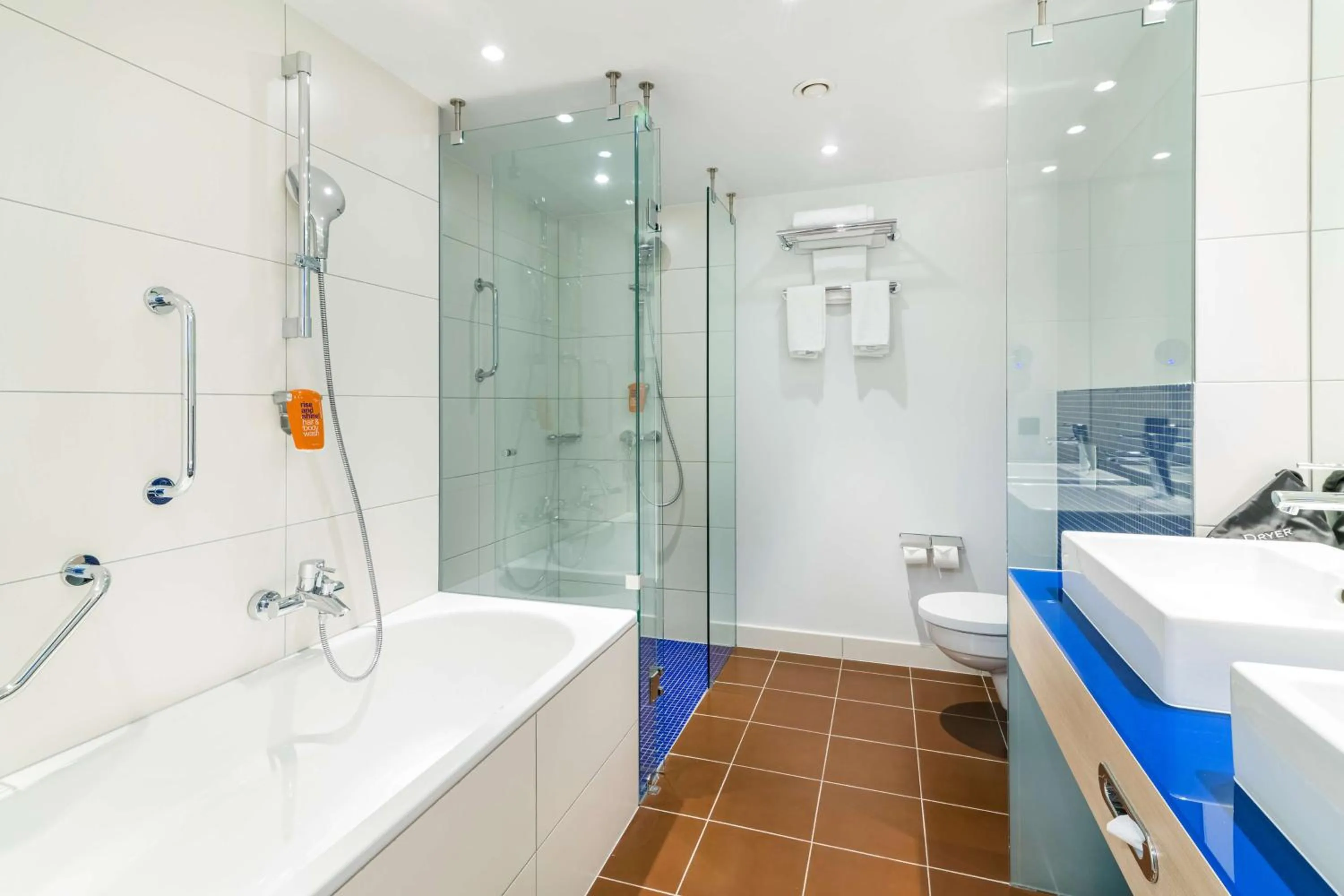 Bathroom in Park Inn by Radisson Krakow