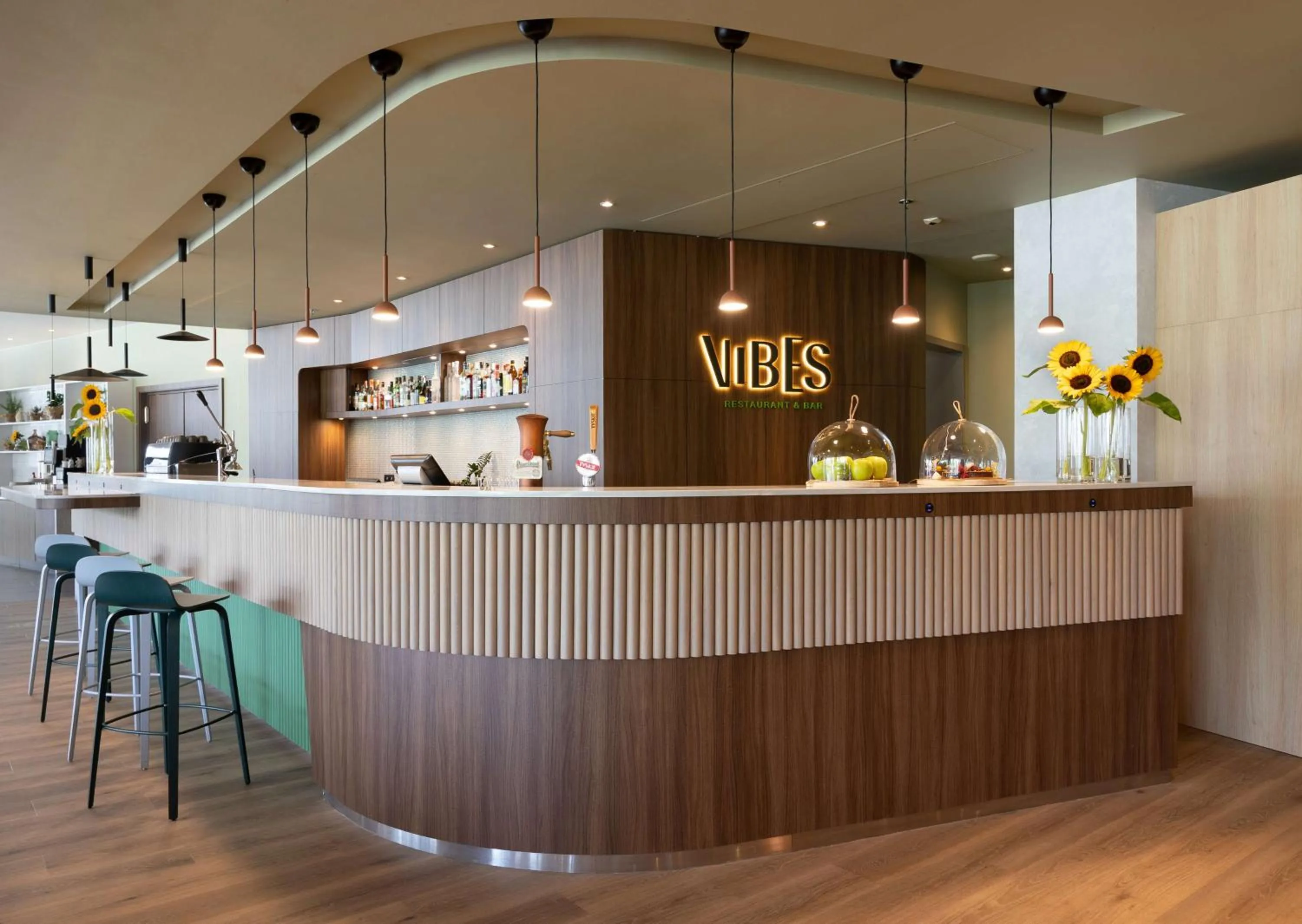 Lounge or bar in Park Inn by Radisson Krakow