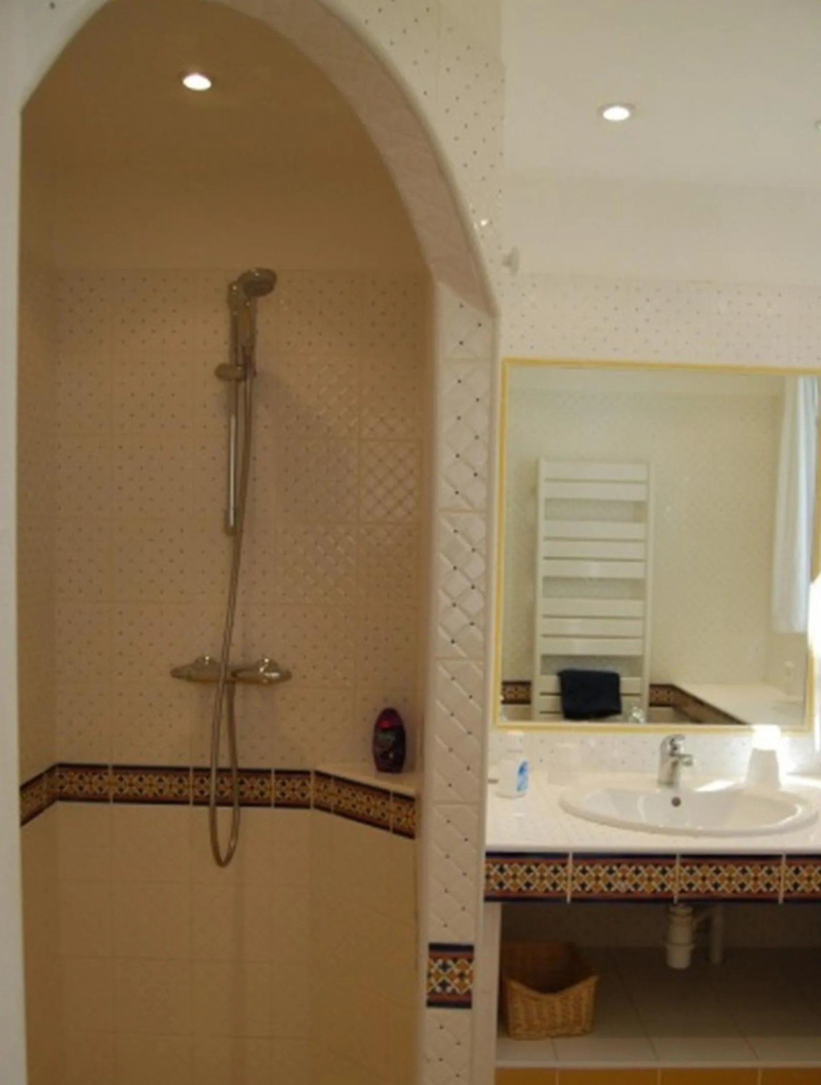 Shower in Les Pitounus