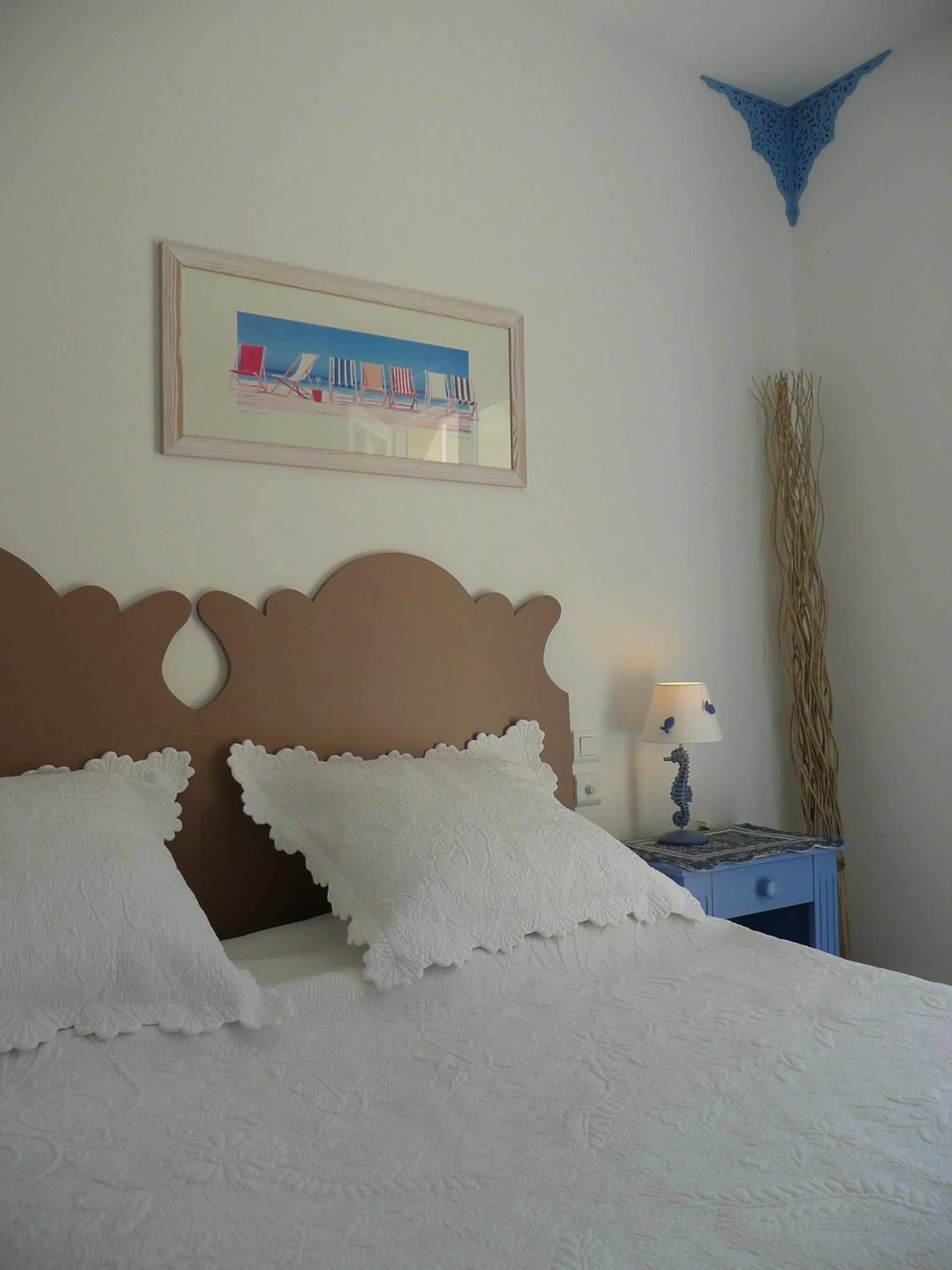 Decorative detail, Bed in Les Pitounus