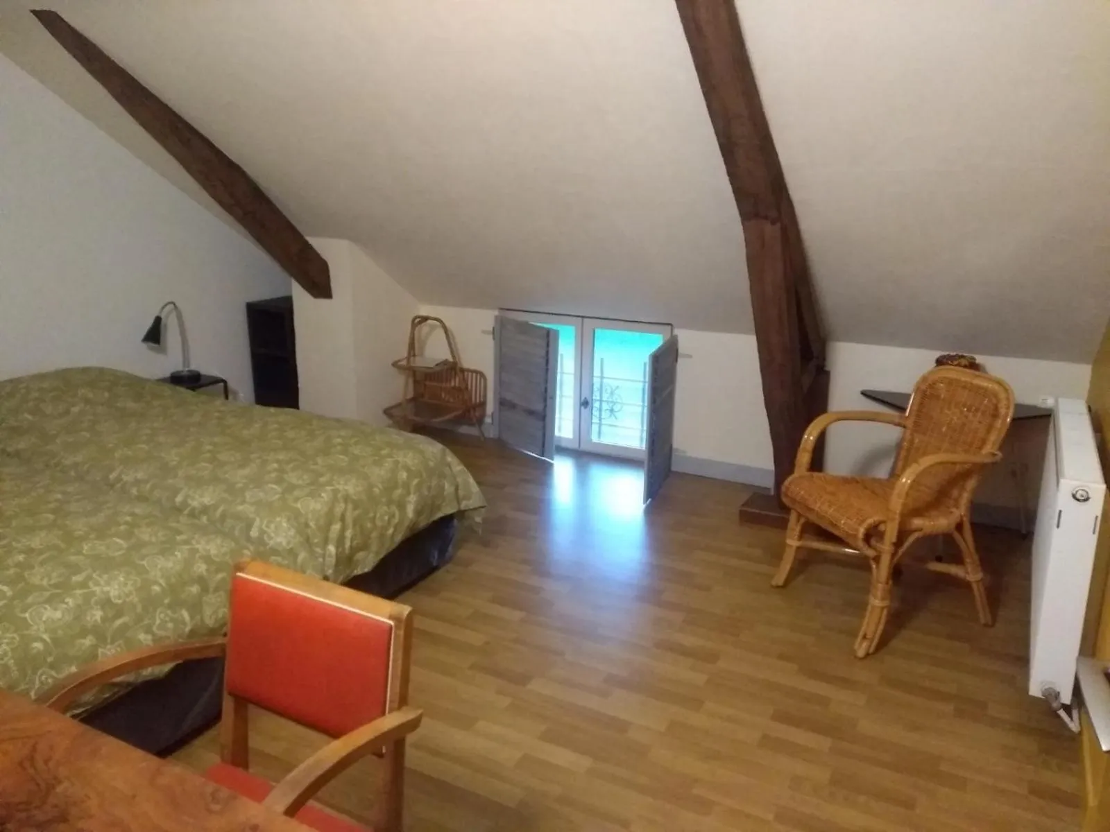 Photo of the whole room, Bed in Chambre d'hôtes L'Ermite