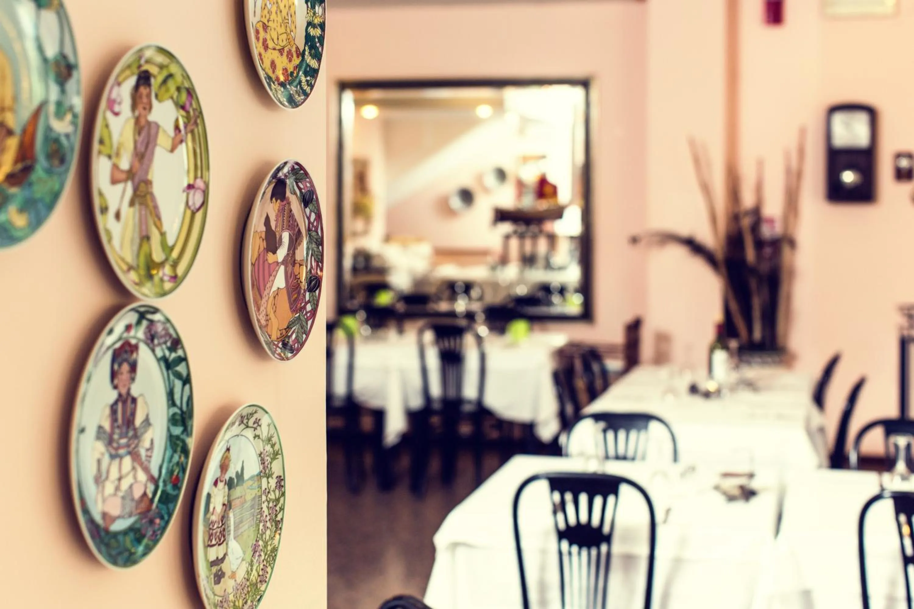 Restaurant/places to eat in Hotel Antares