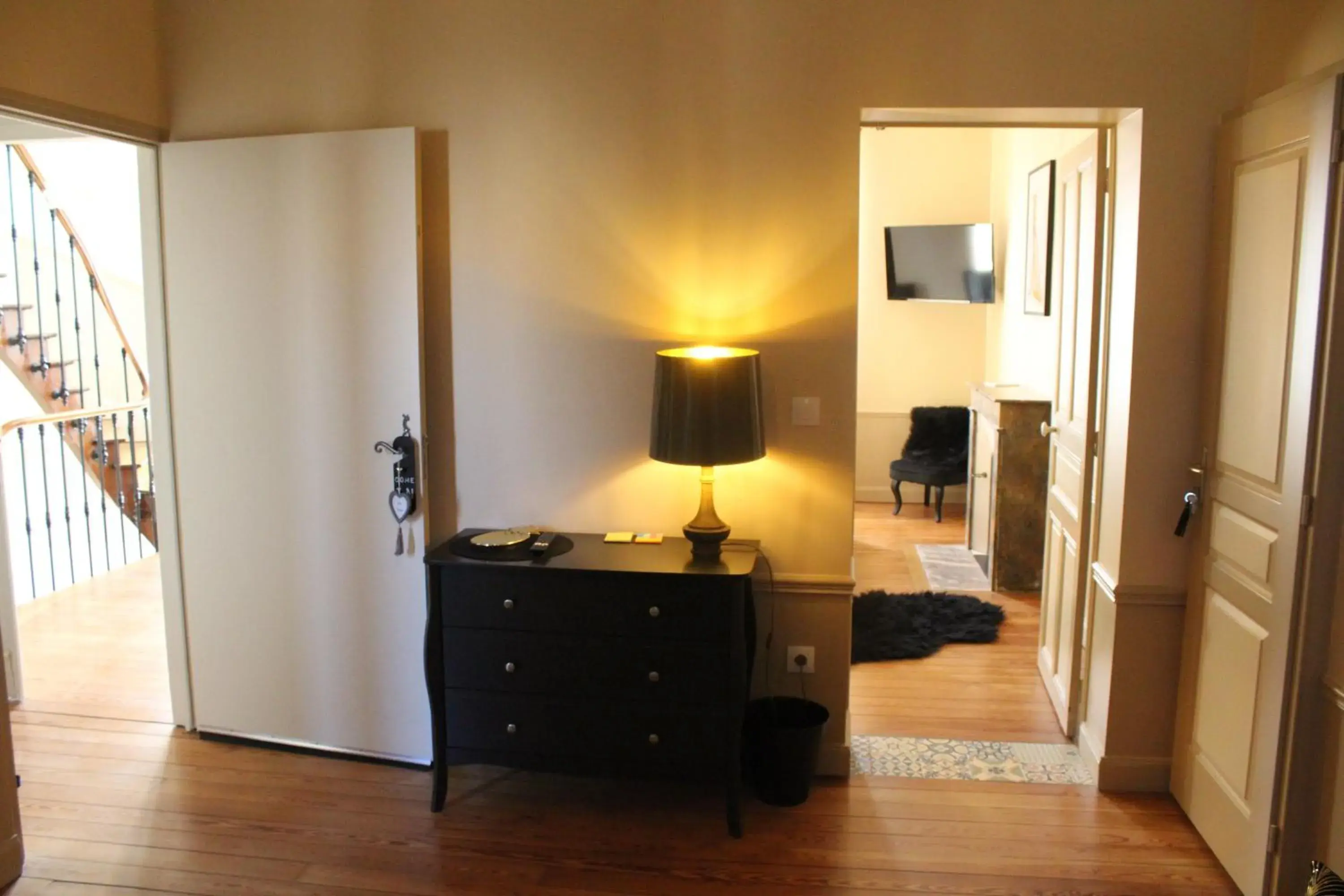 King Suite in Champagne Philippe Martin King Suite in Champagne Philippe Martin