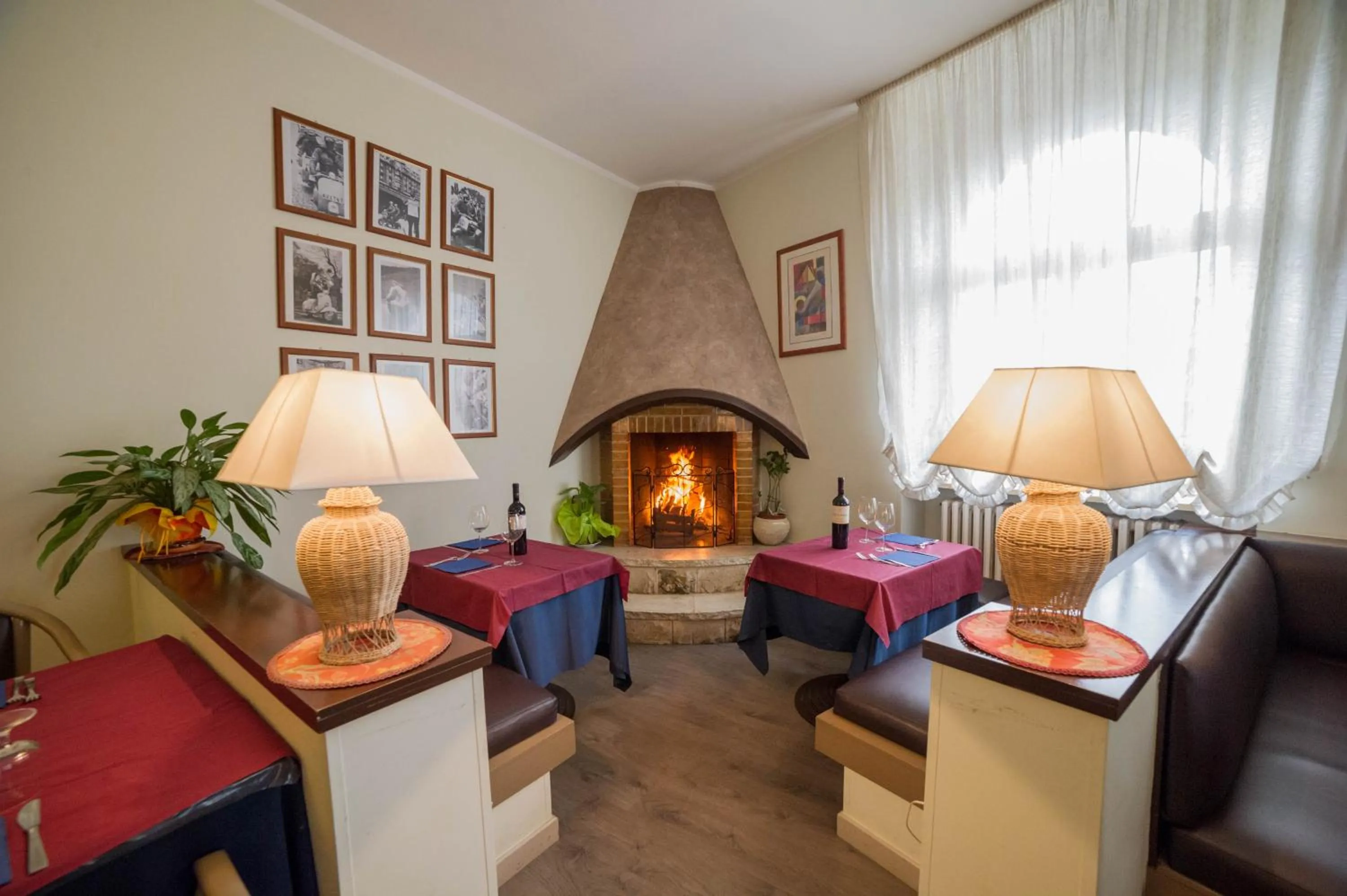 Restaurant/places to eat in La Lanterna