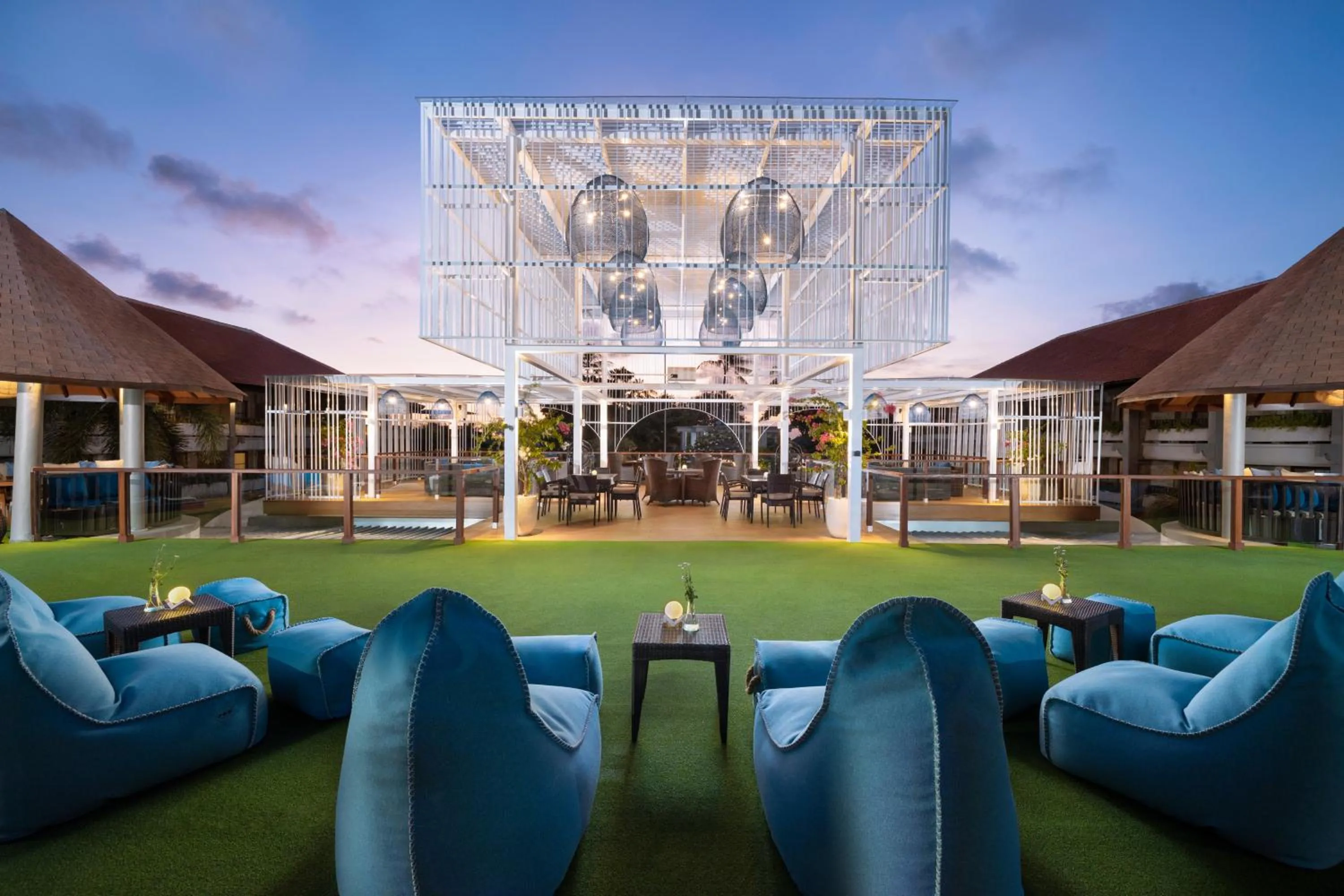 Property building in Bali Dynasty Resort