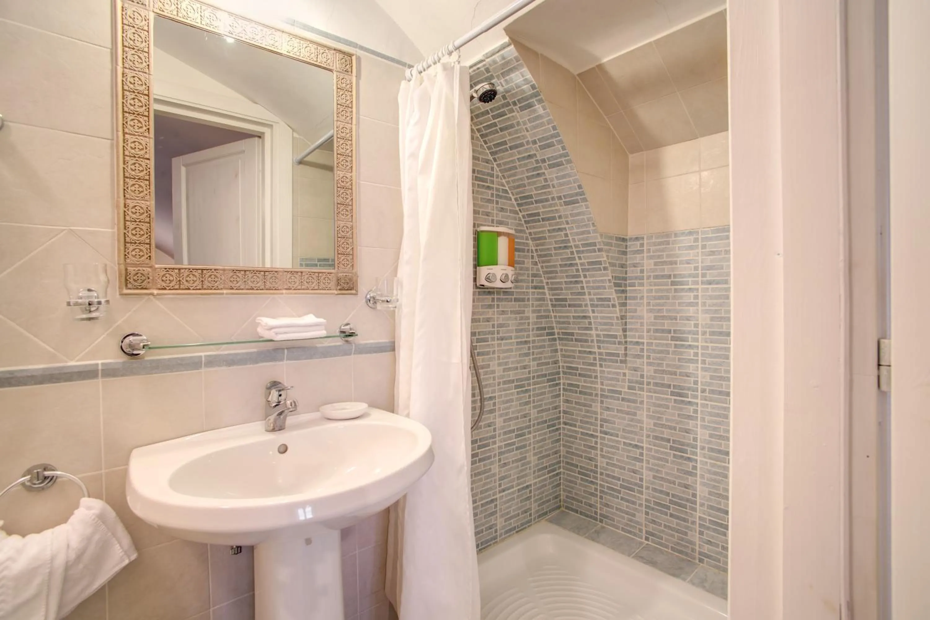 Bathroom in Navona Gallery Suites