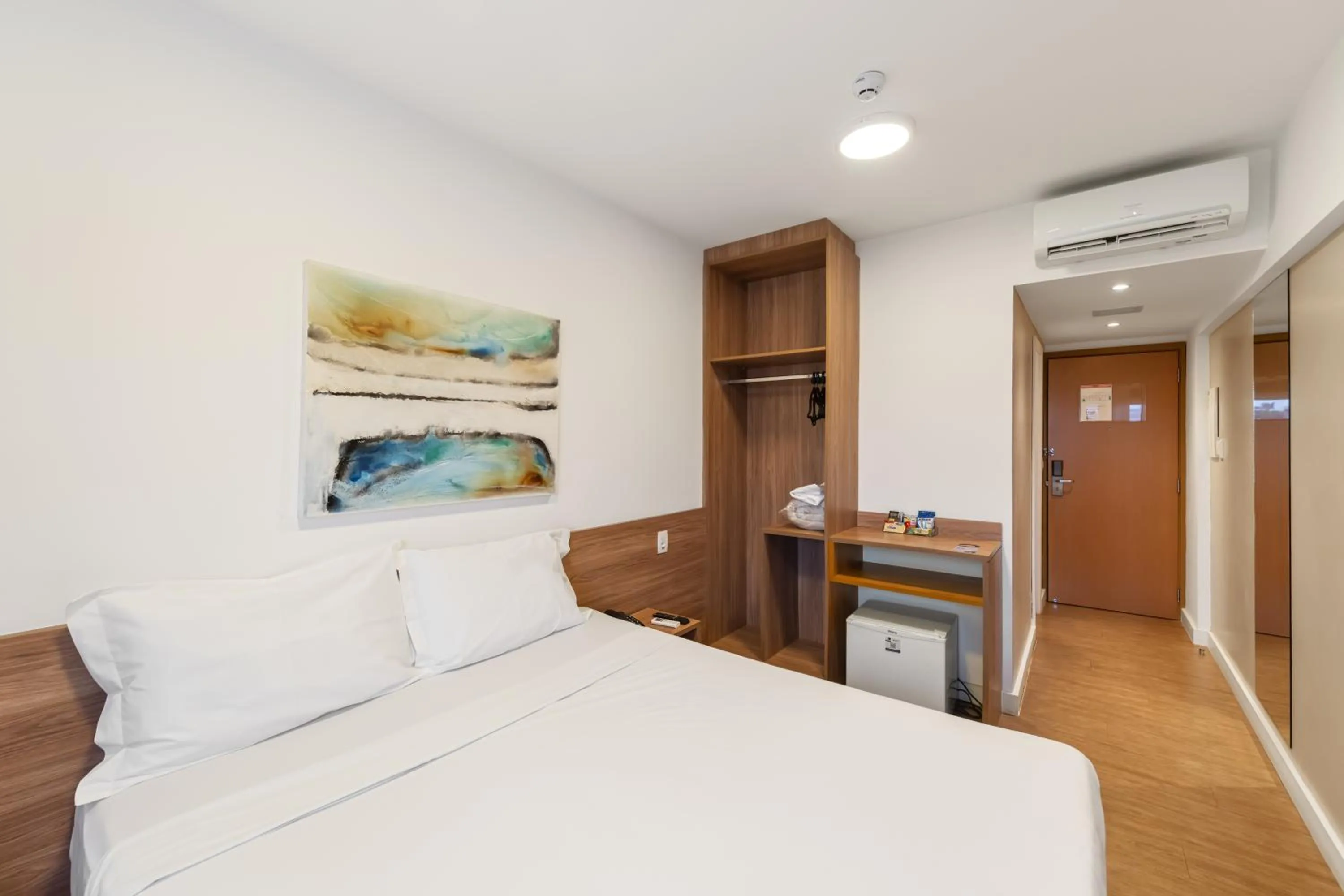 Bed in Blue Tree Towers Jaguariúna