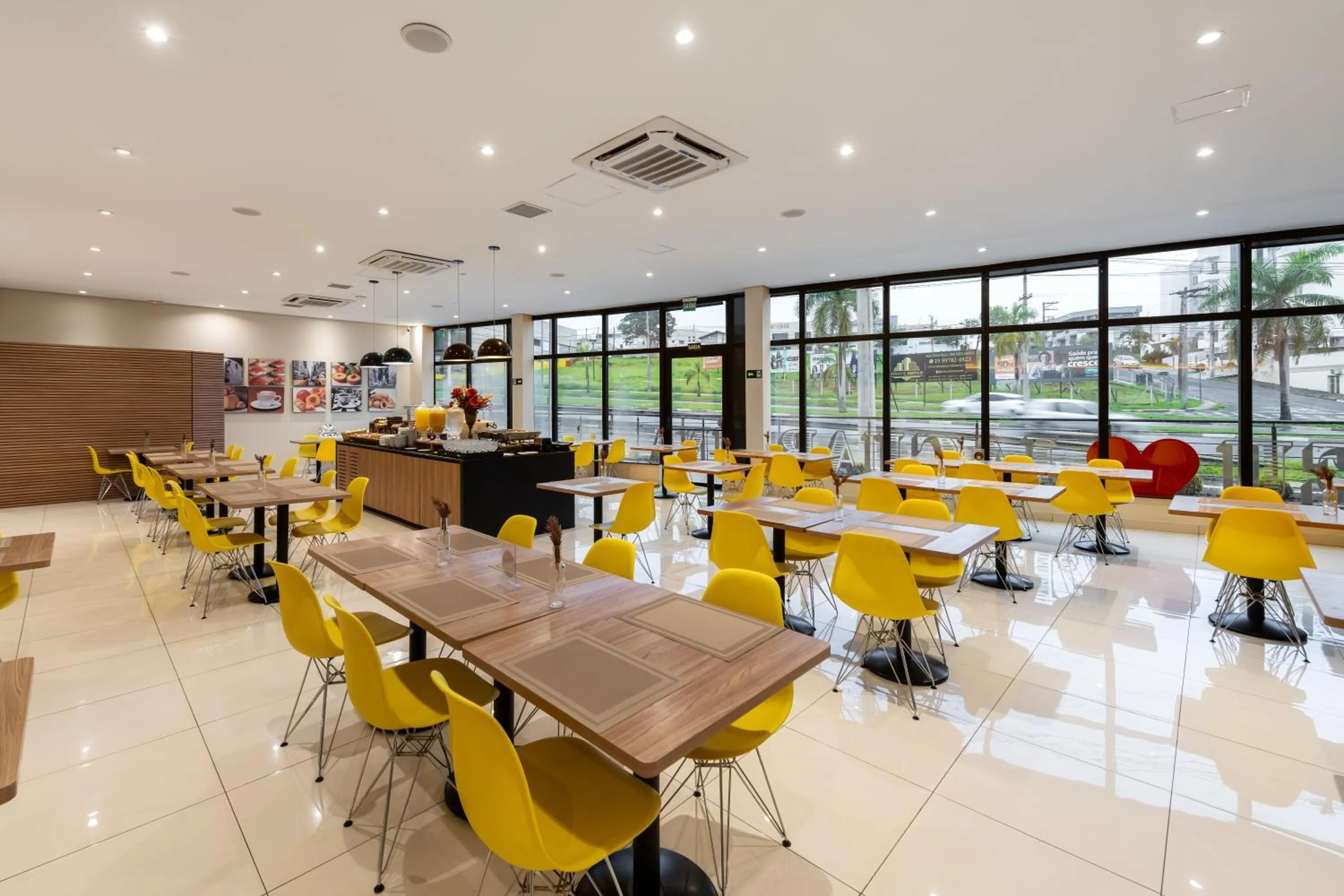 Restaurant/places to eat in Blue Tree Towers Jaguariúna