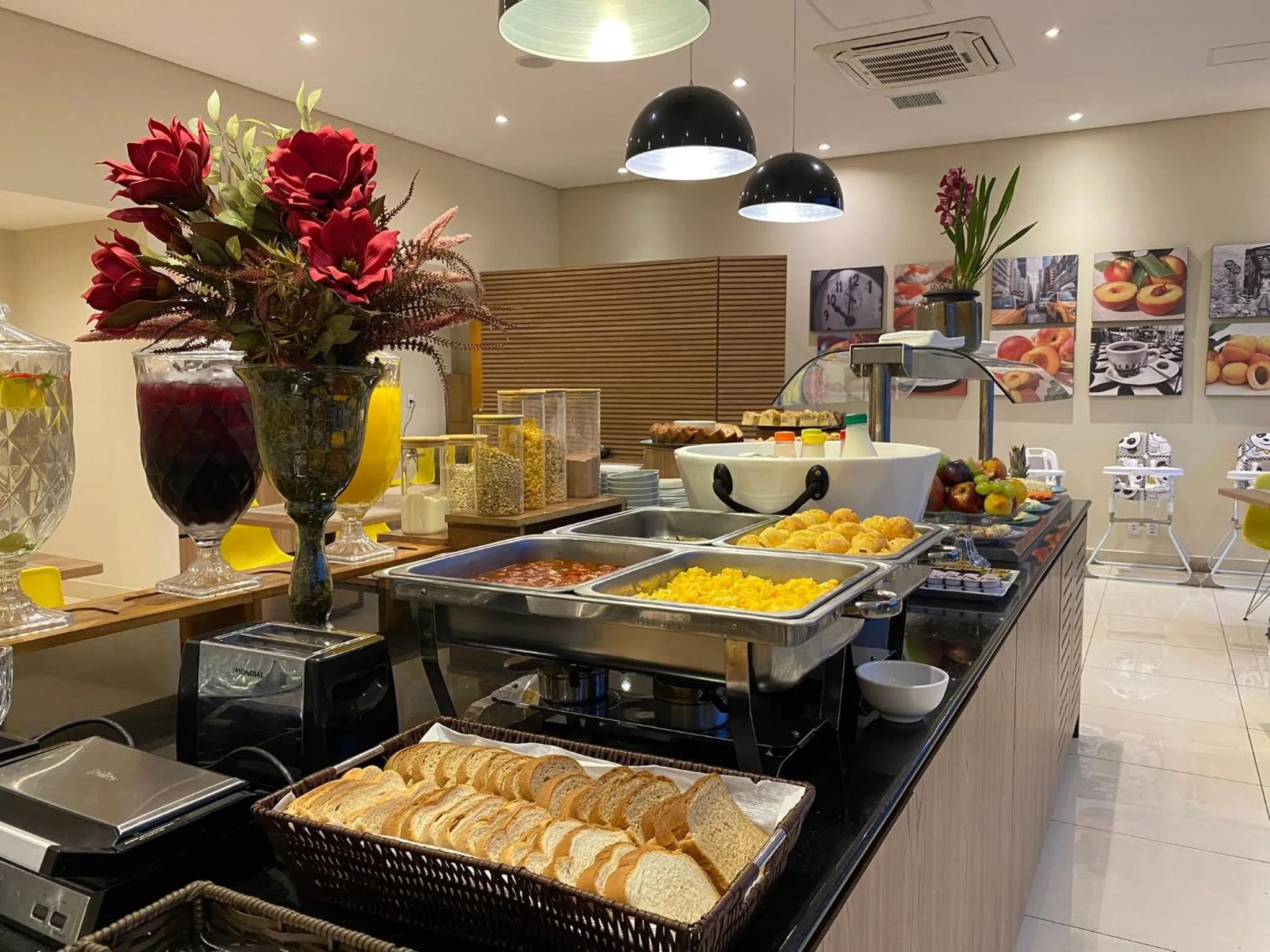 Buffet breakfast in Blue Tree Towers Jaguariúna