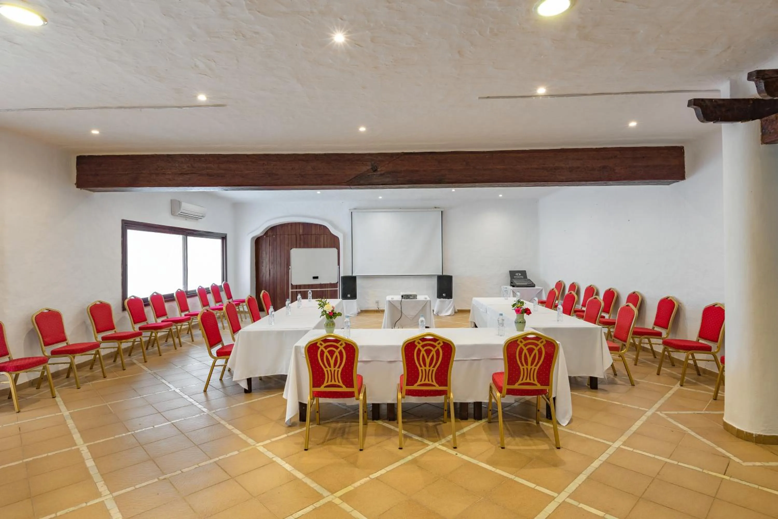 Meeting/conference room in Kabila Hotel & Spa