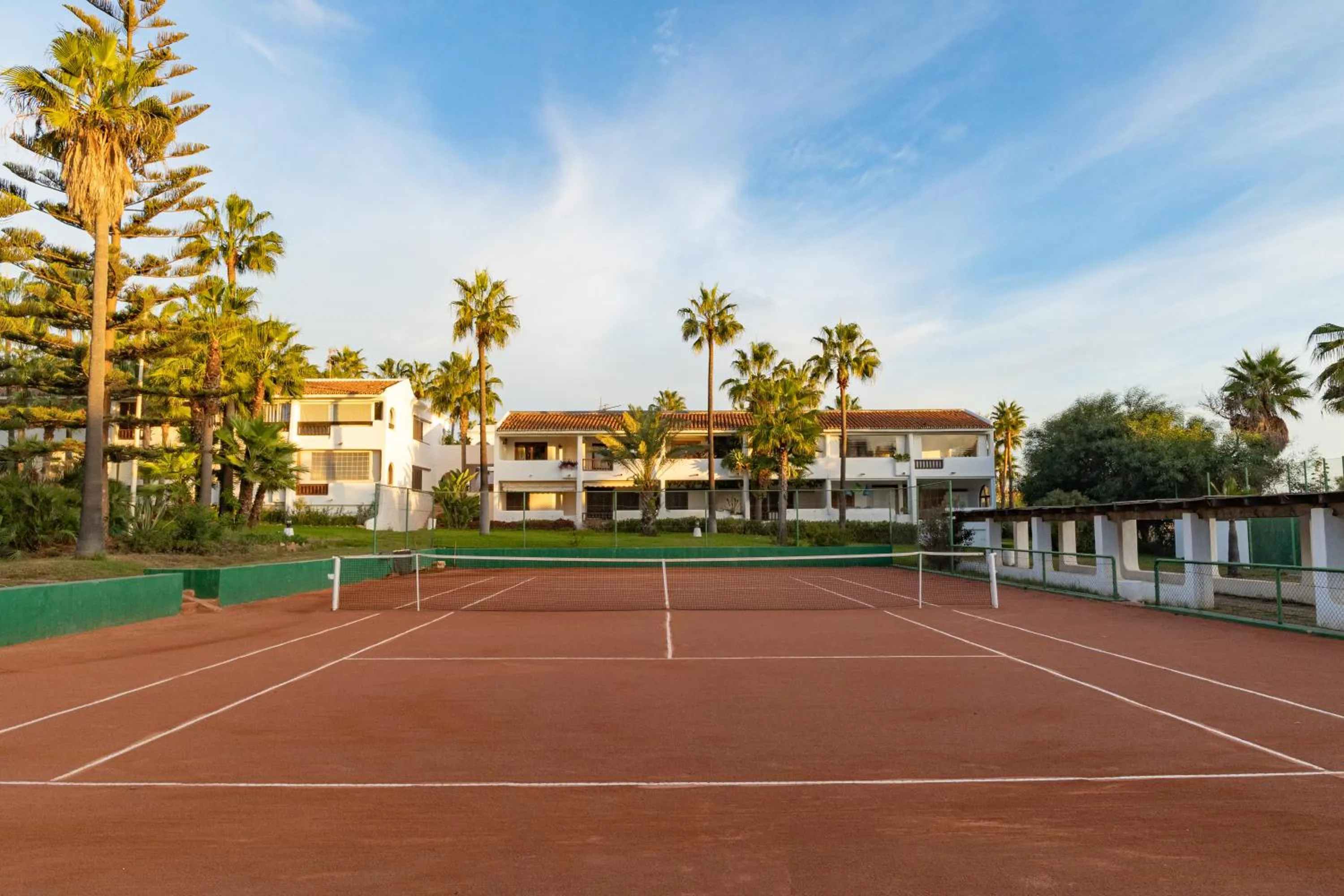 Tennis court in Kabila Hotel & Spa