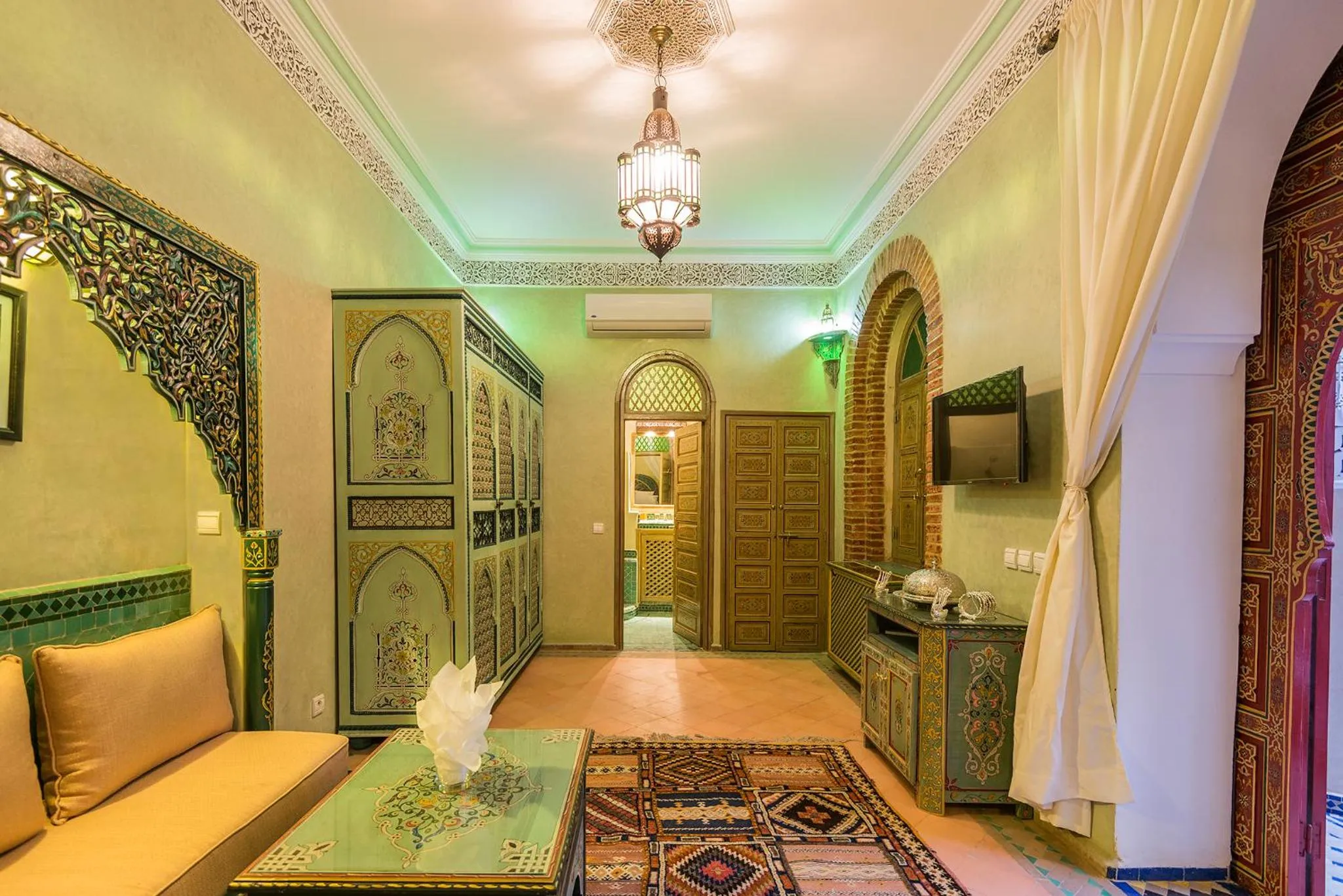 Bed in Riad Tahyra