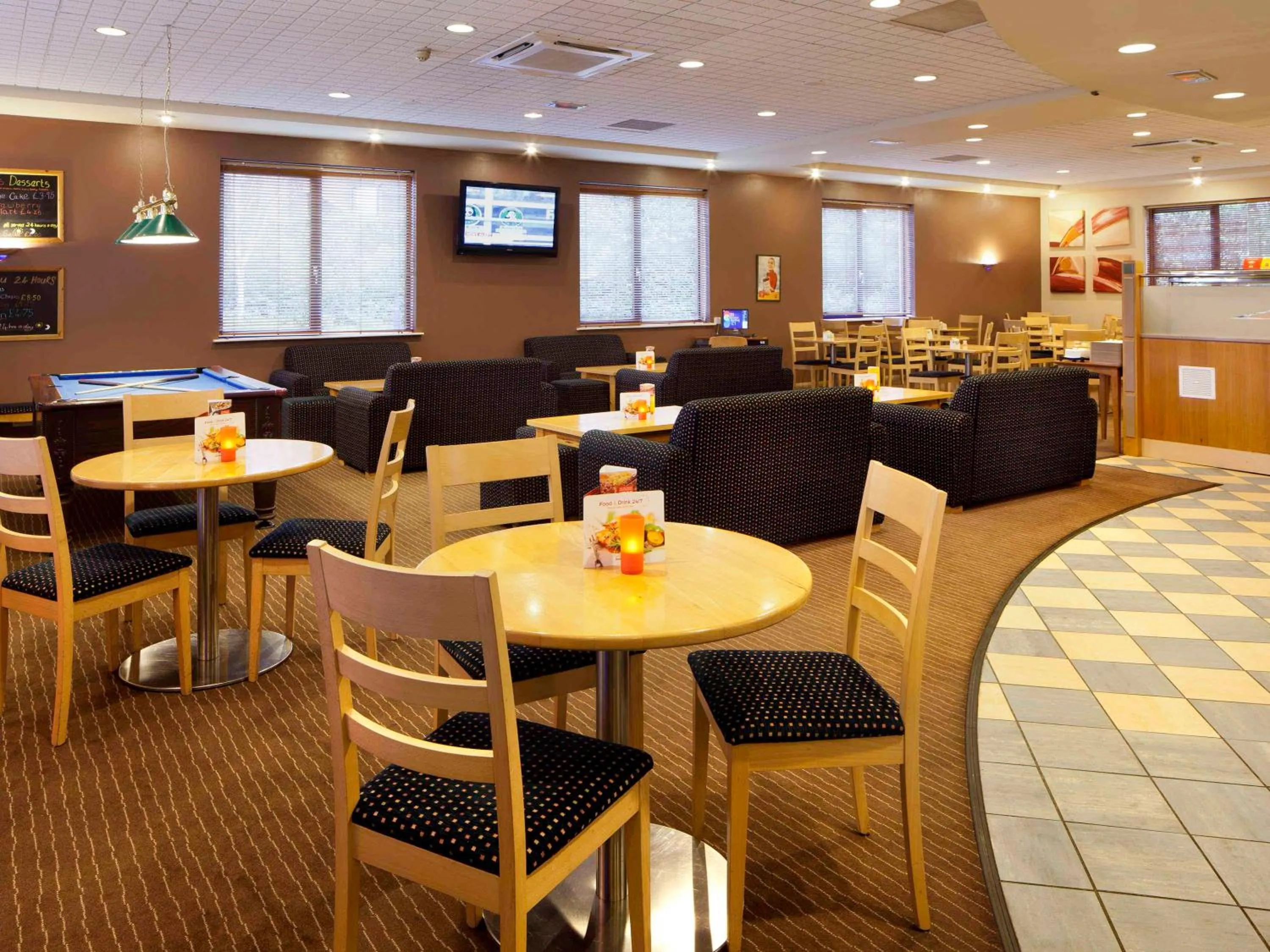 Restaurant/places to eat in ibis Bradford Shipley