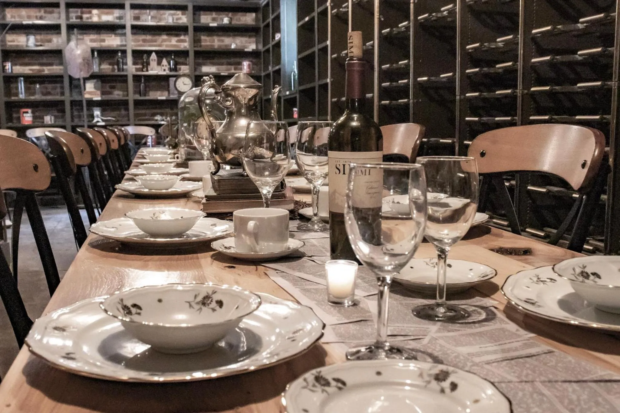 Dining area in McCloud River Bed and Breakfast