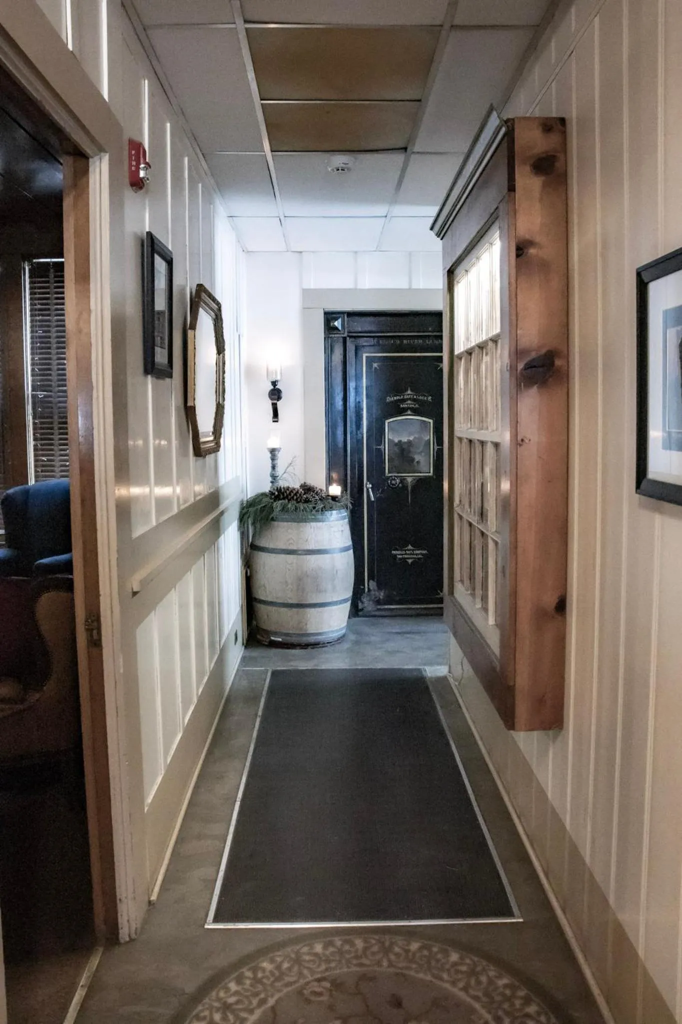 Property building in McCloud River Bed and Breakfast