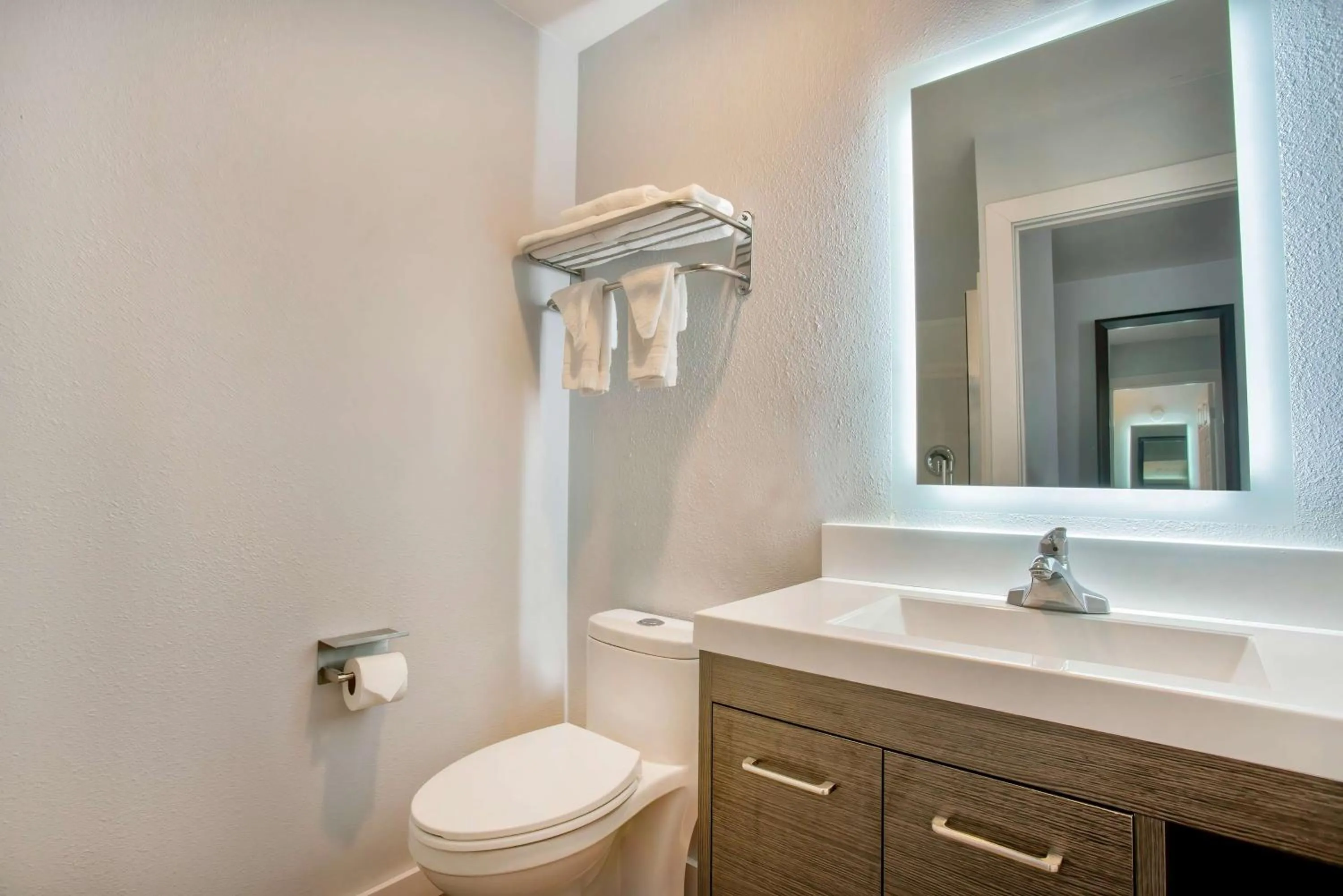 Bathroom in Studio 6 Suites - Albany, OR