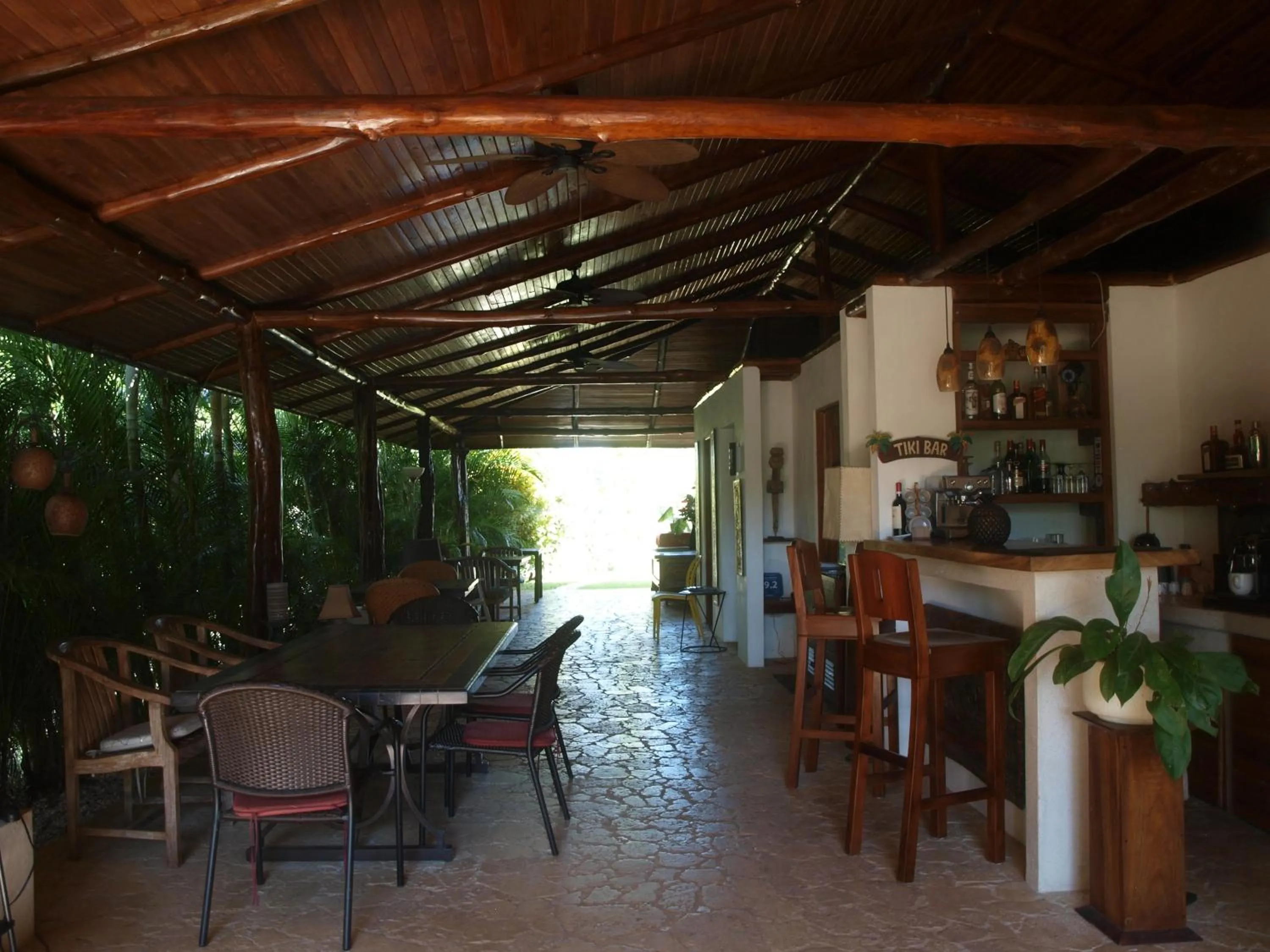 Restaurant/places to eat in Lodge Margouillat