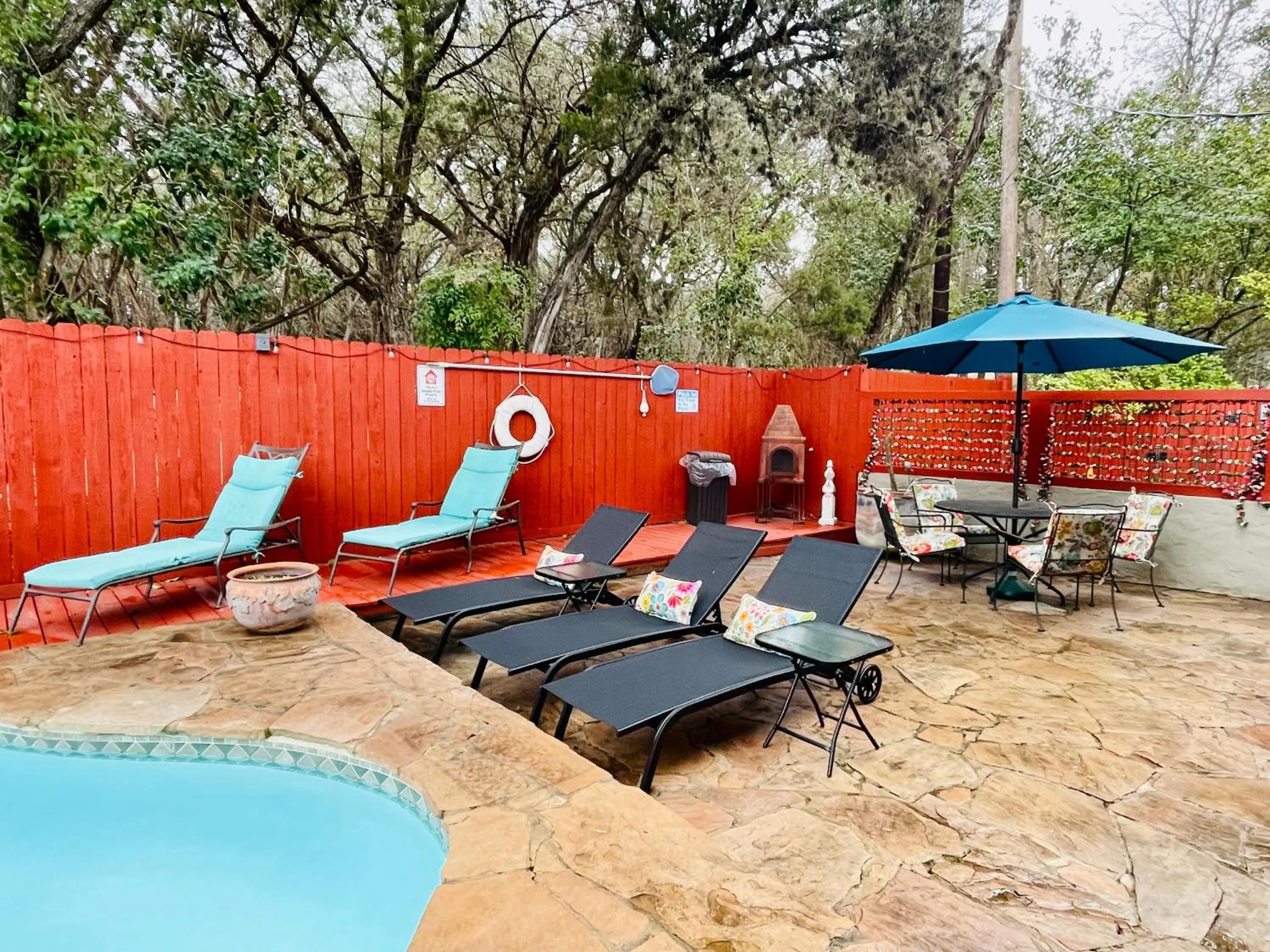 sunbed in Lamb's Rest Inn