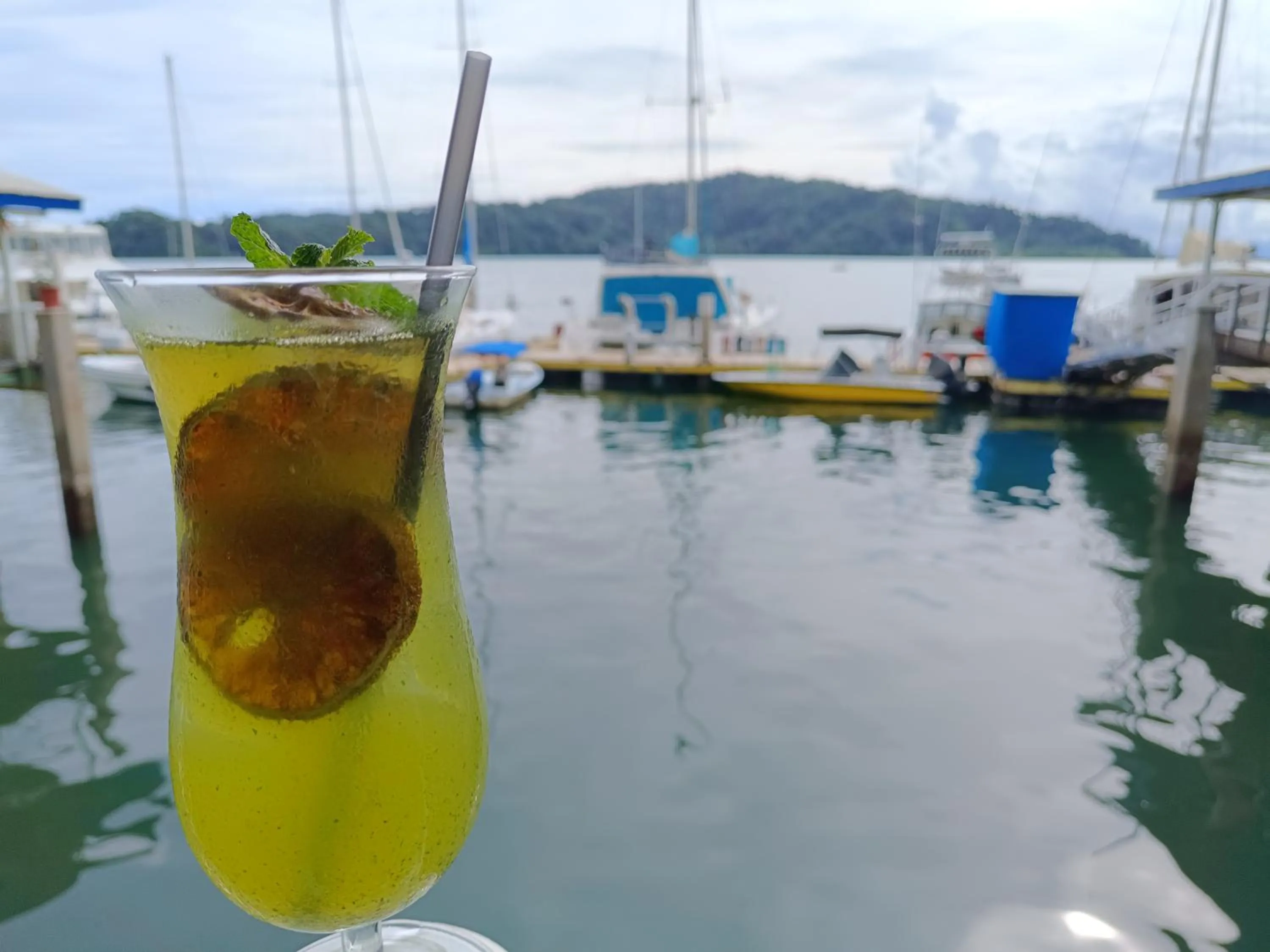 Alcoholic drinks in Banana Bay Marina