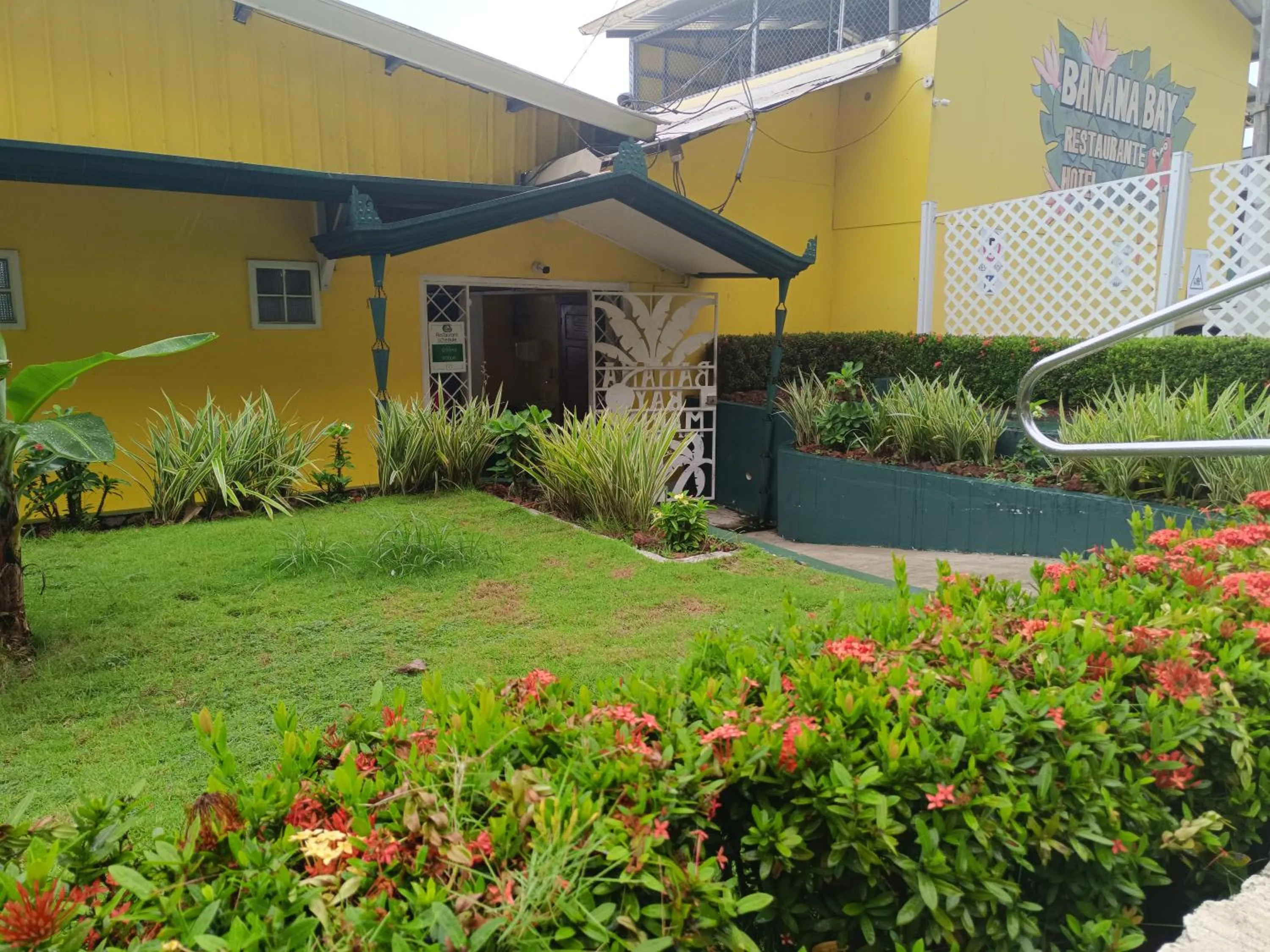 Facade/entrance in Banana Bay Marina