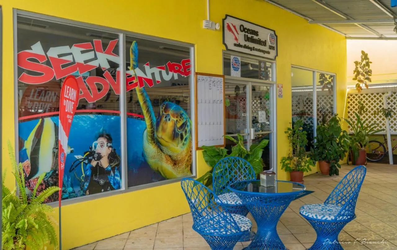 On-site shops in Banana Bay Marina